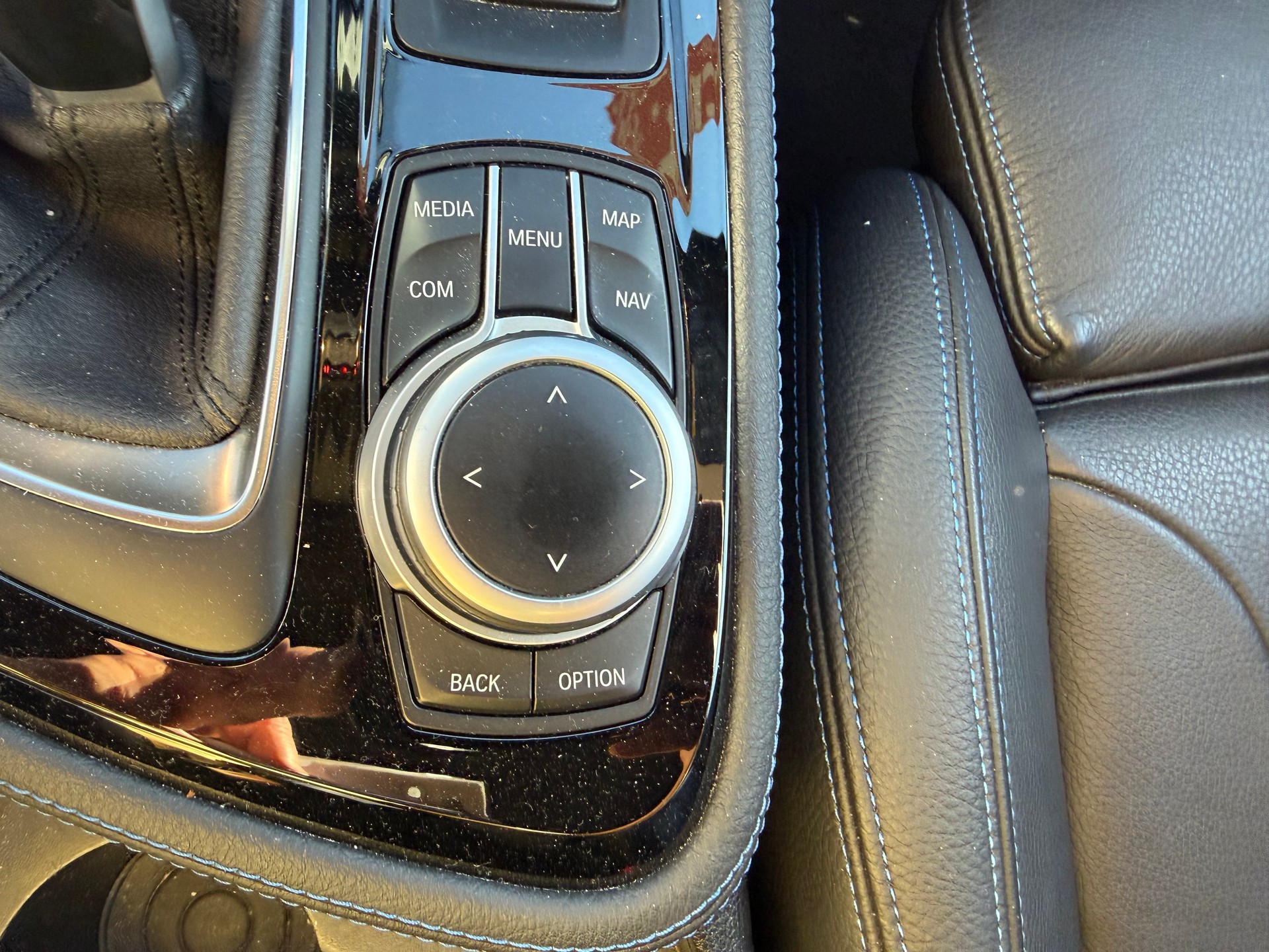 BMW 218d xDrive Active Tourer Steptronic Fleet Edition-image-27