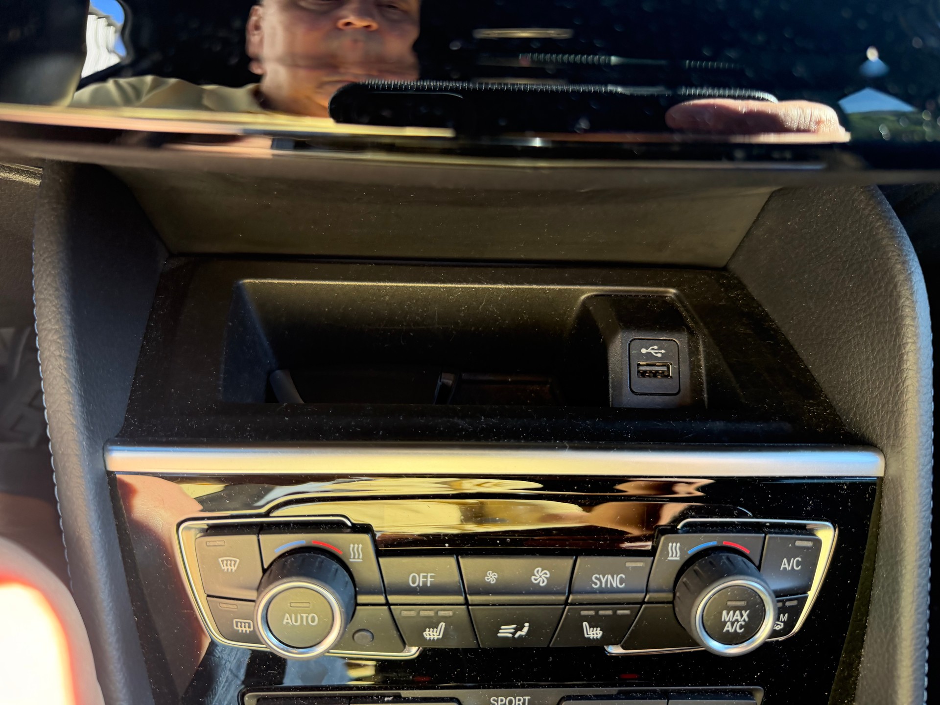 BMW 218d xDrive Active Tourer Steptronic Fleet Edition-image-22