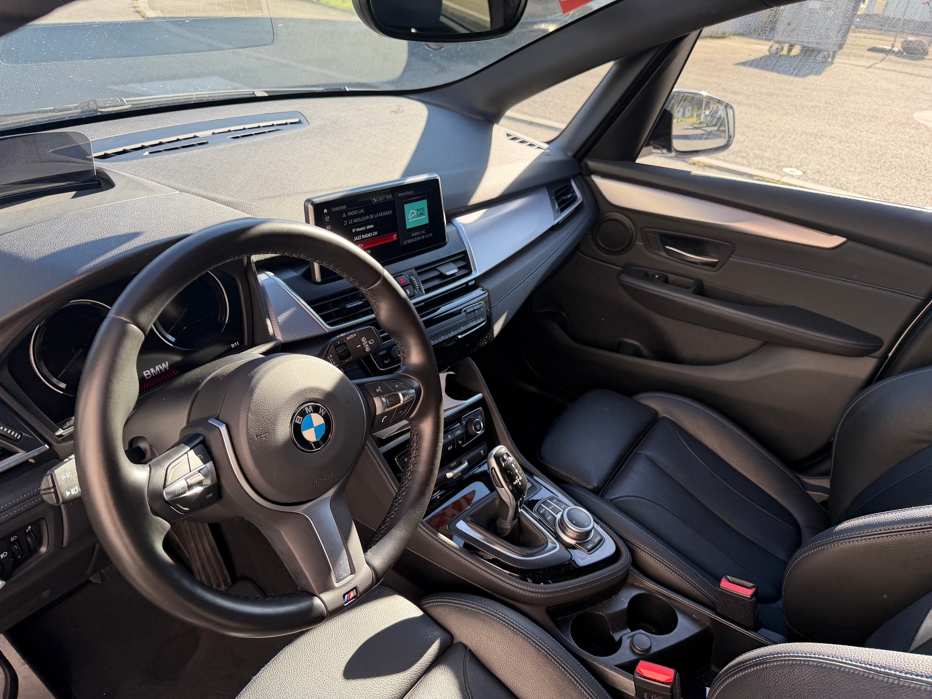 BMW 218d xDrive Active Tourer Steptronic Fleet Edition-image-15