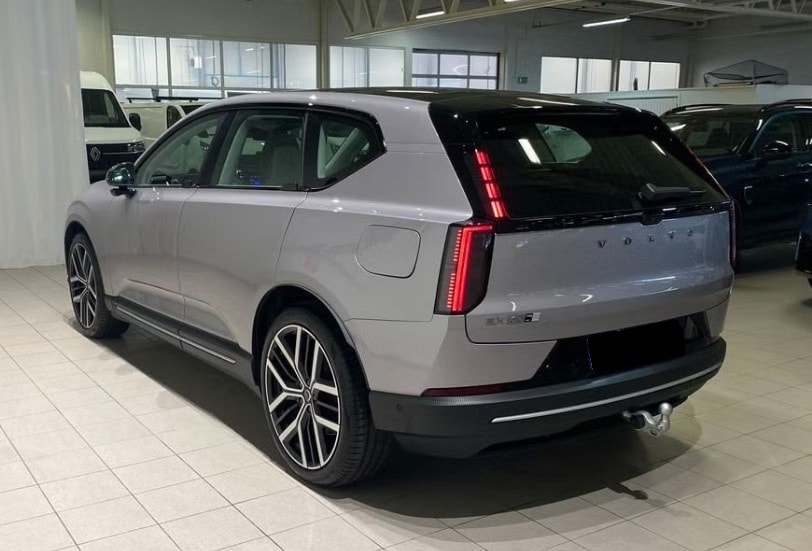 VOLVO EX60 Ultra AWD-image-5