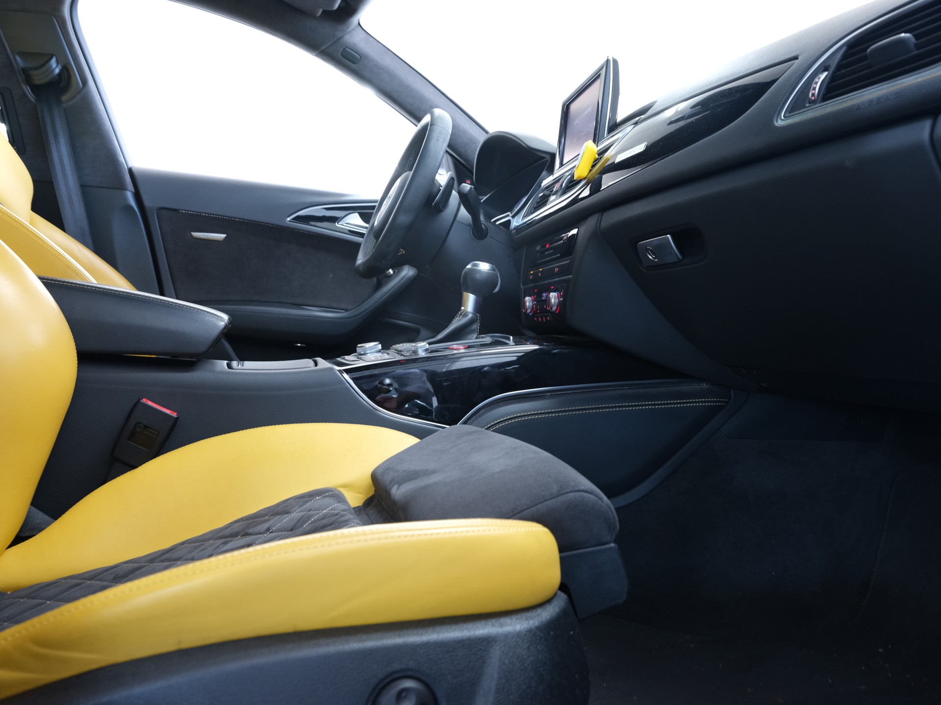 AUDI RS6 Avant 4.0 TFSI V8 performance quattro *Bose* *RS-Performance* *Panorama*-image-34