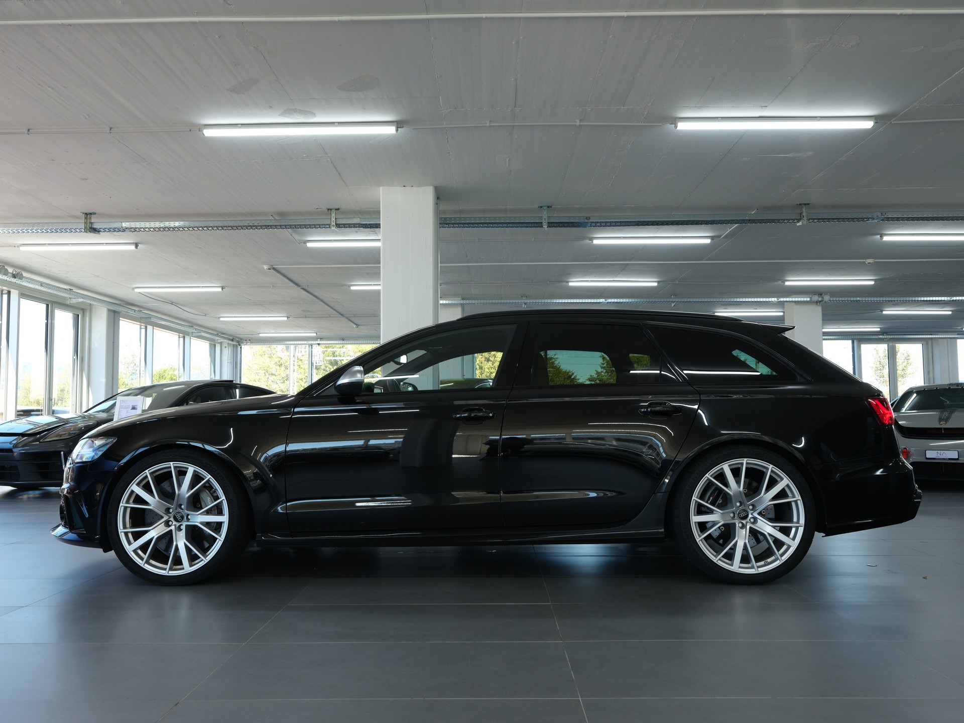 AUDI RS6 Avant 4.0 TFSI V8 performance quattro *Bose* *RS-Performance* *Panorama*-image-6