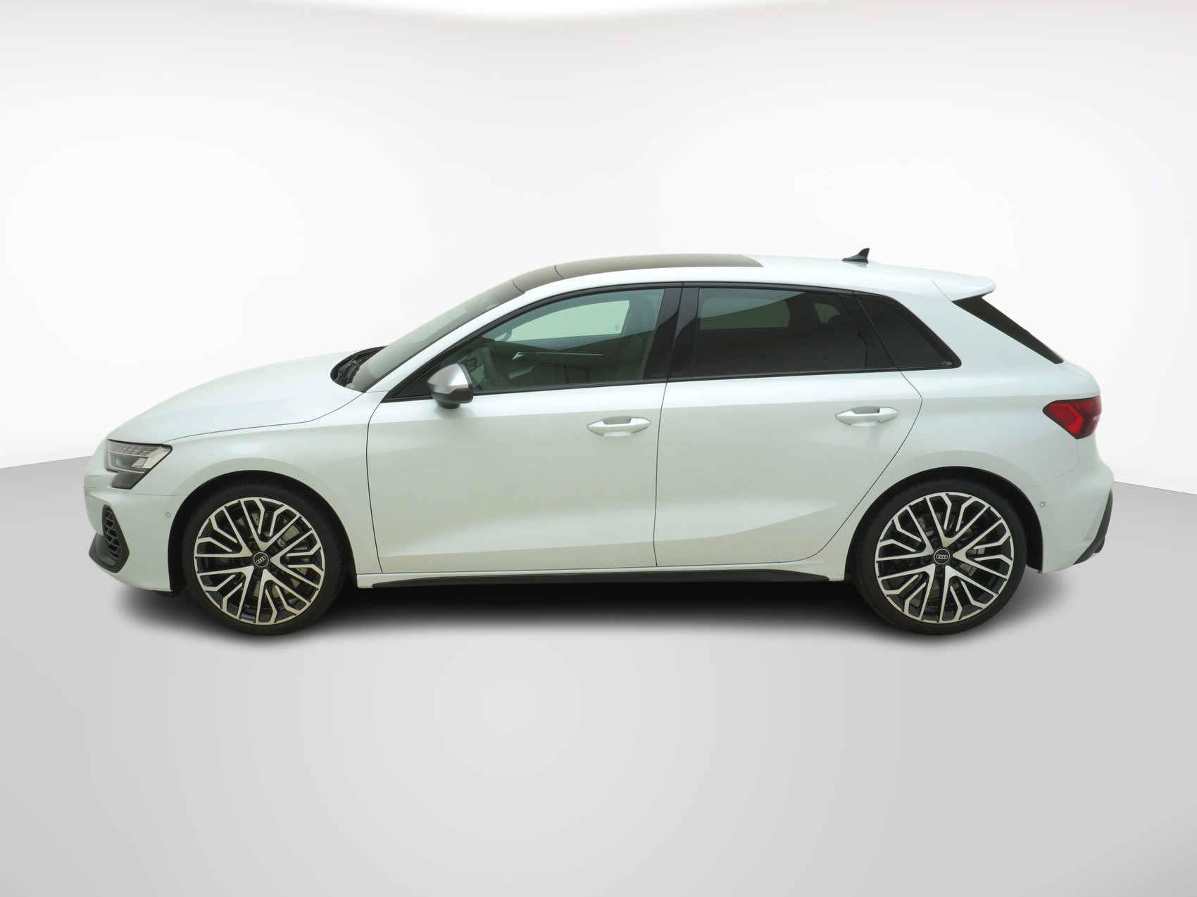 AUDI S3 Sportback 2.0 T FSI quattro S-Tronic-showroom-element-1