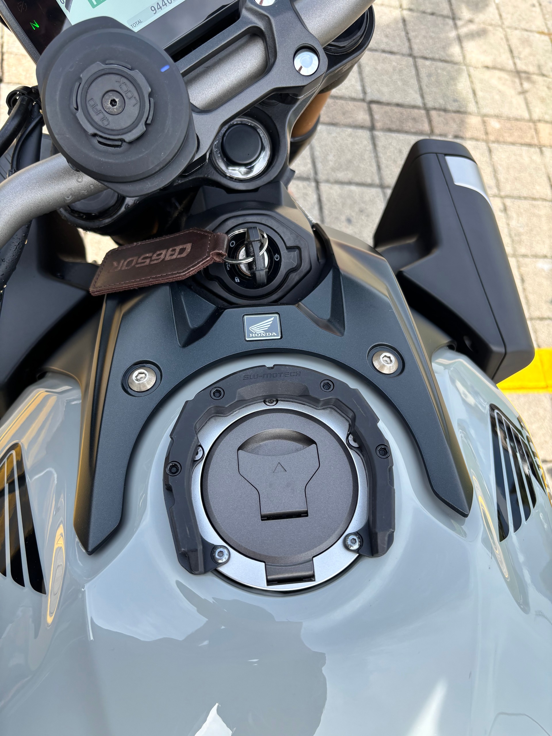 HONDA CB 650 R E-Clutch 2025-image-3