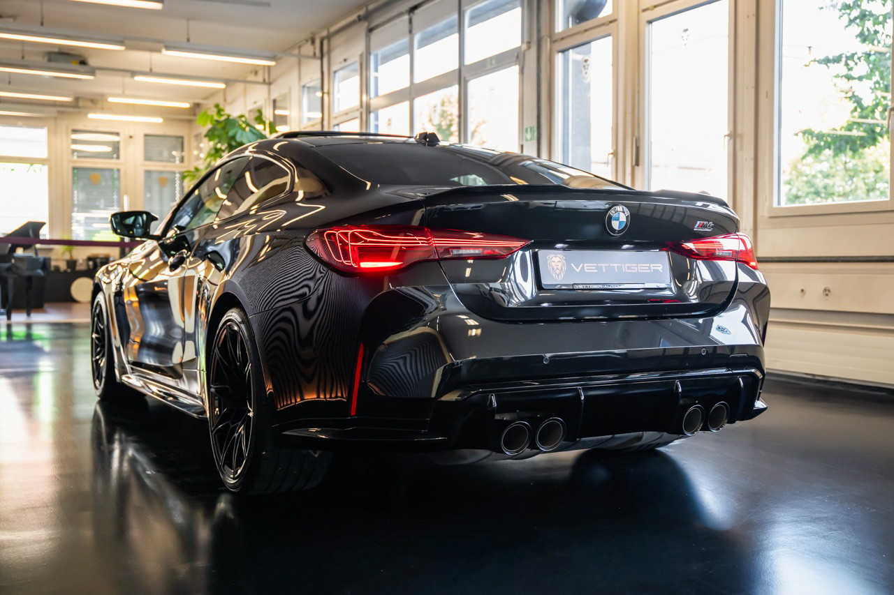BMW M4 Coupé Competition M xDrive-showroom-element-3