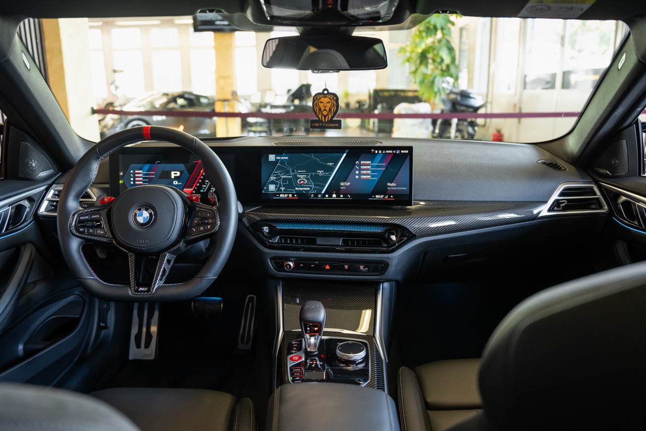 BMW M4 Coupé Competition M xDrive-image-11