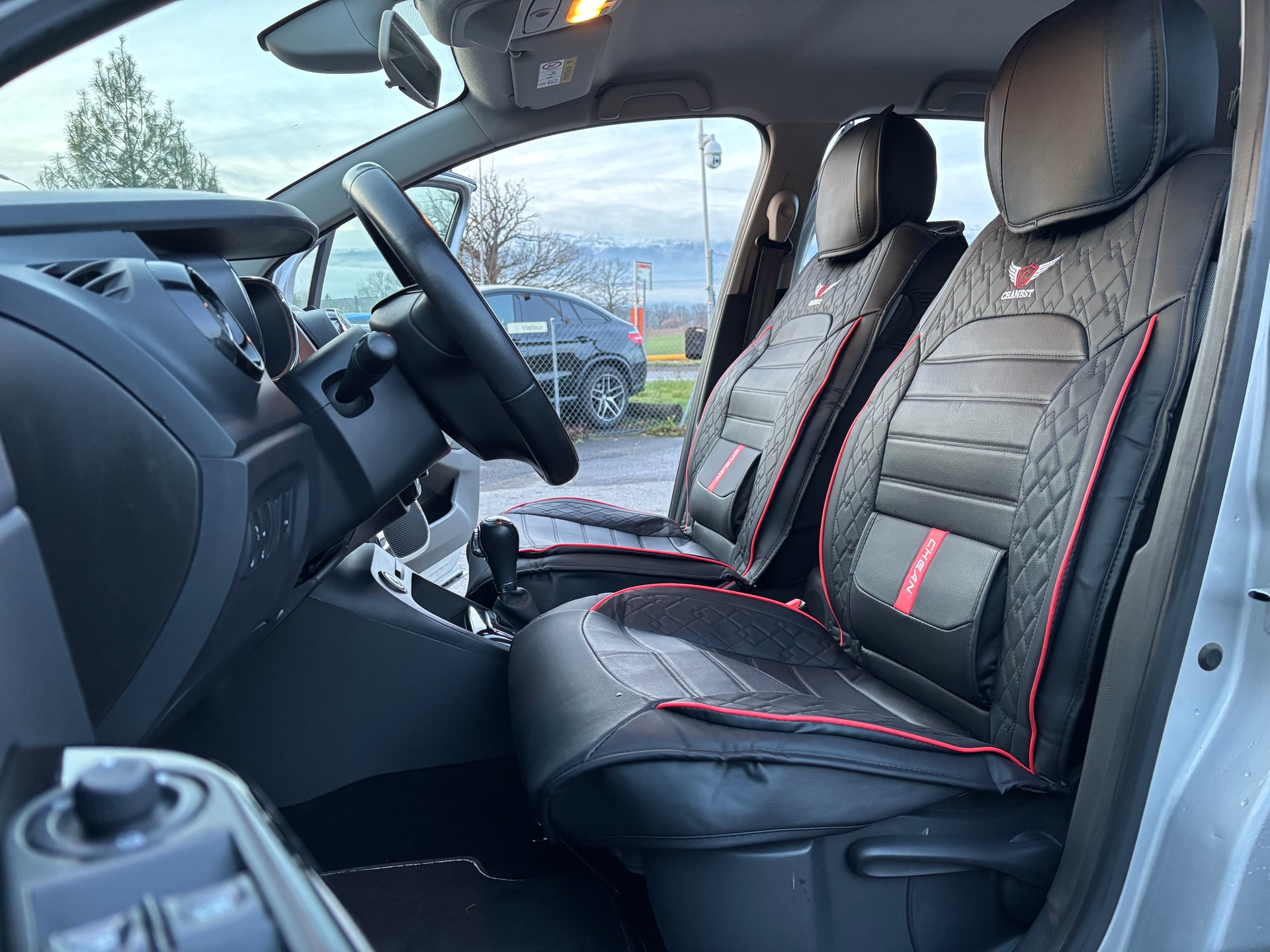 RENAULT Captur 1.2 T 16V Dynamique EDC-image-12