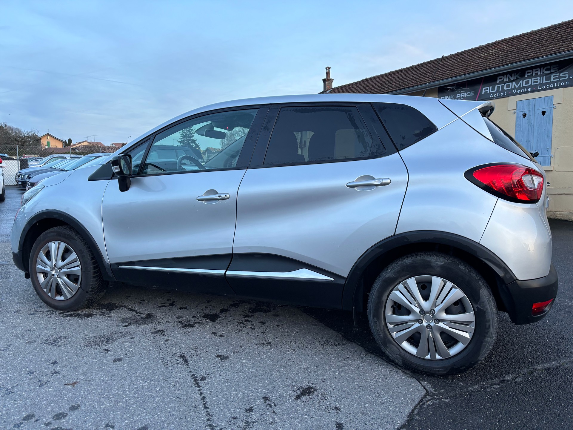 RENAULT Captur 1.2 T 16V Dynamique EDC-image-5