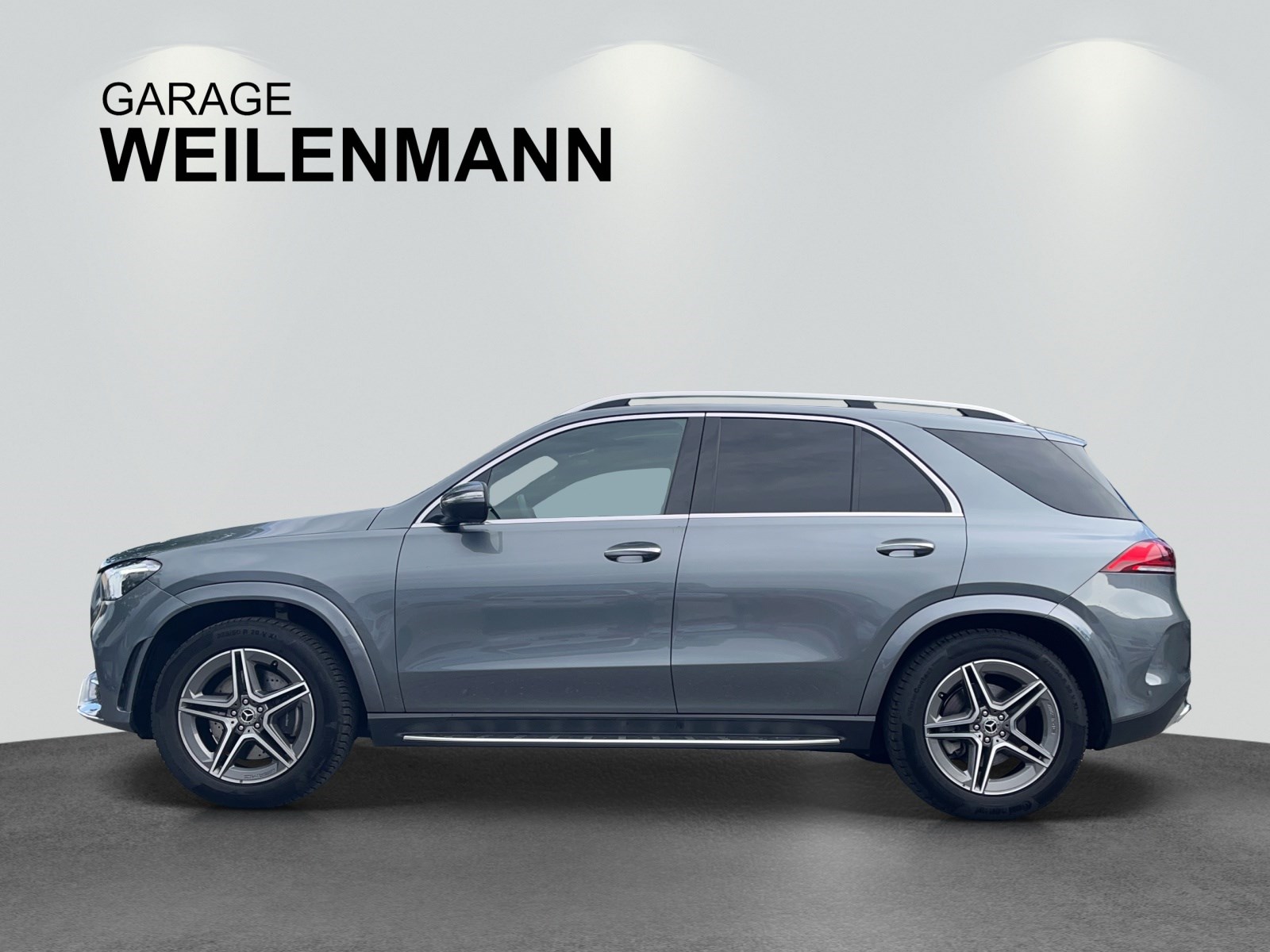 MERCEDES-BENZ GLE 300 d 4Matic AMG Line 9G-Tronic-showroom-element-2