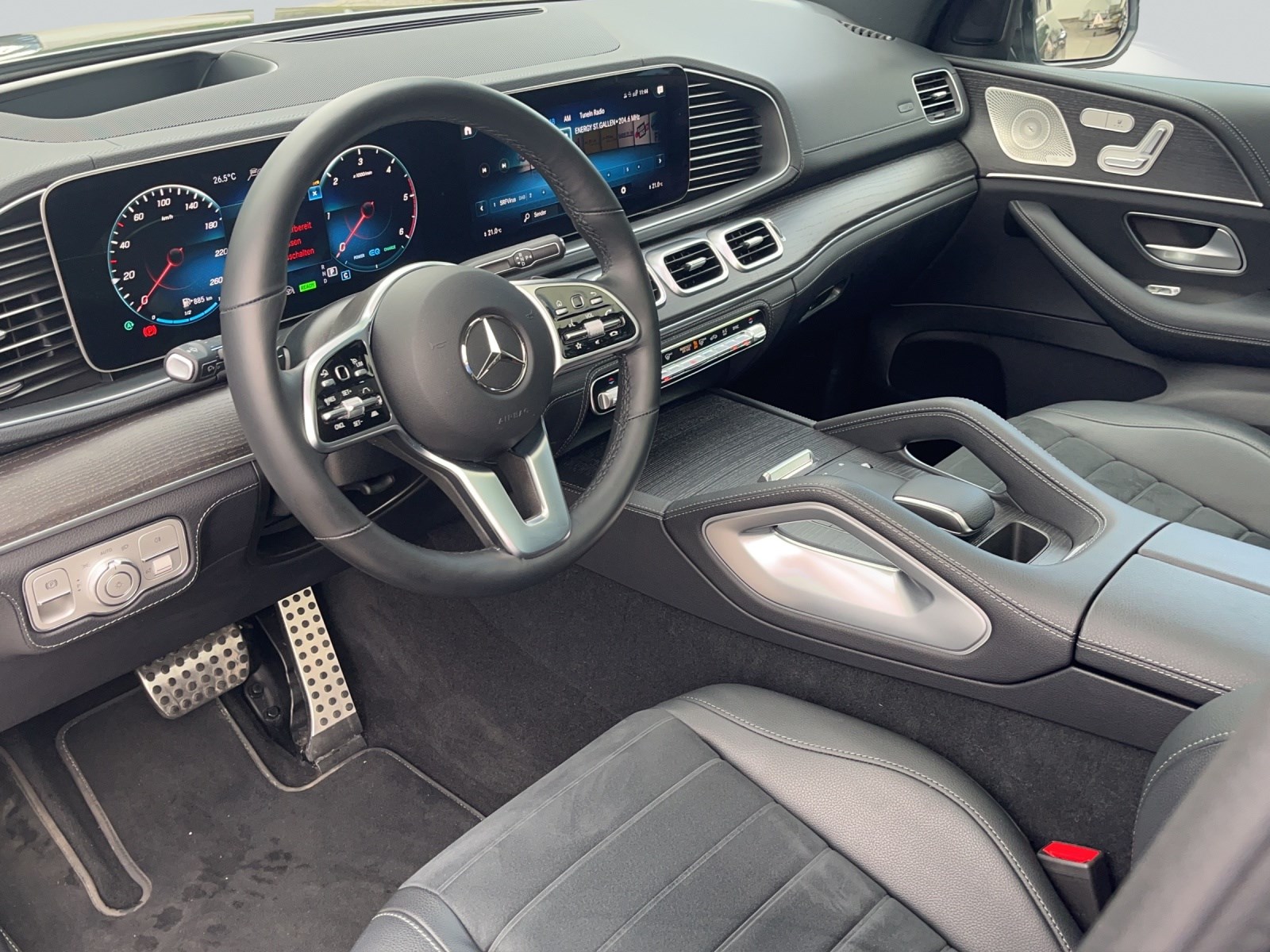 MERCEDES-BENZ GLE 300 d 4Matic AMG Line 9G-Tronic-image-6