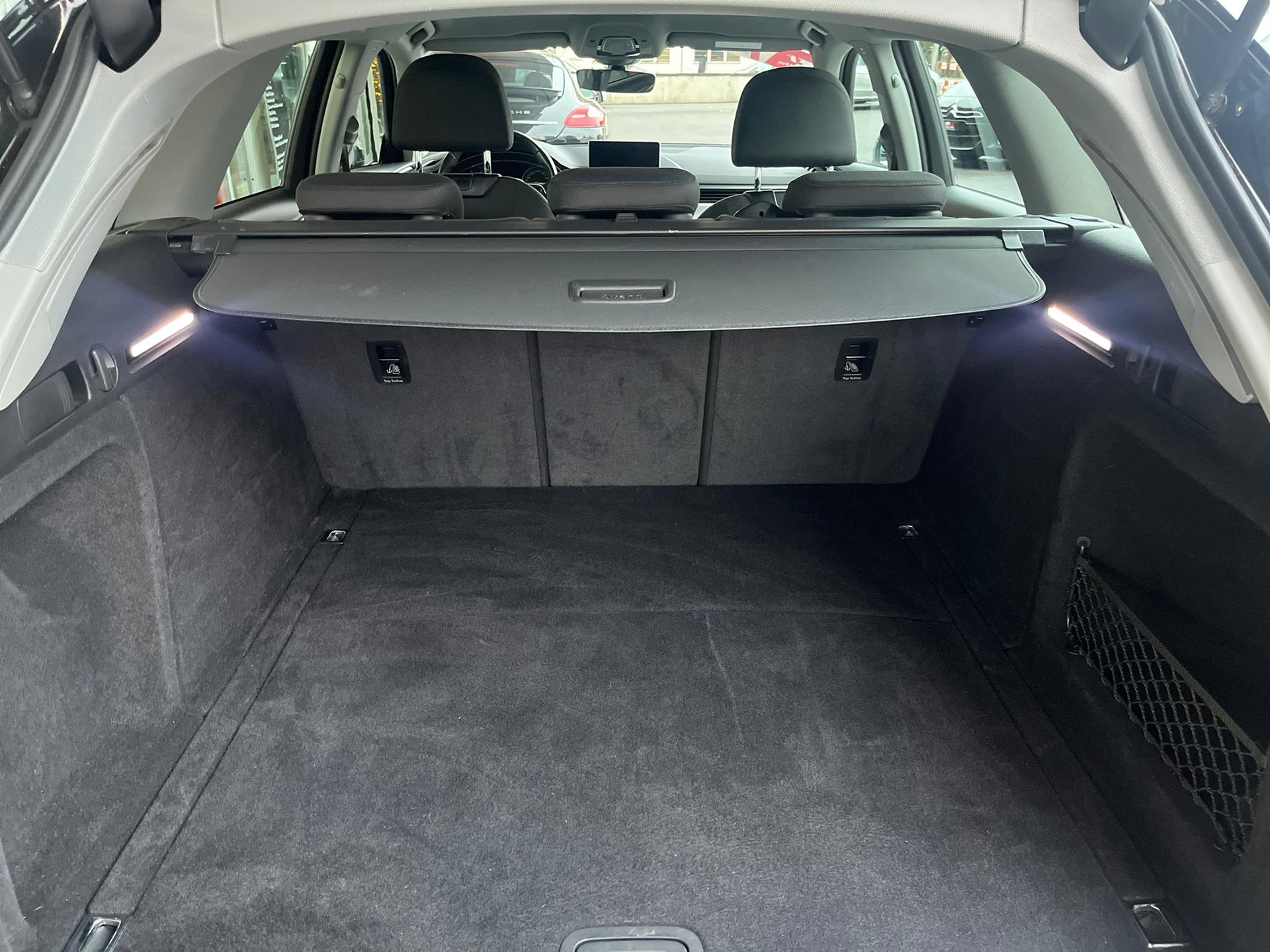 AUDI A4 Avant 2.0 TDI Sport quattro S-tronic-image-10