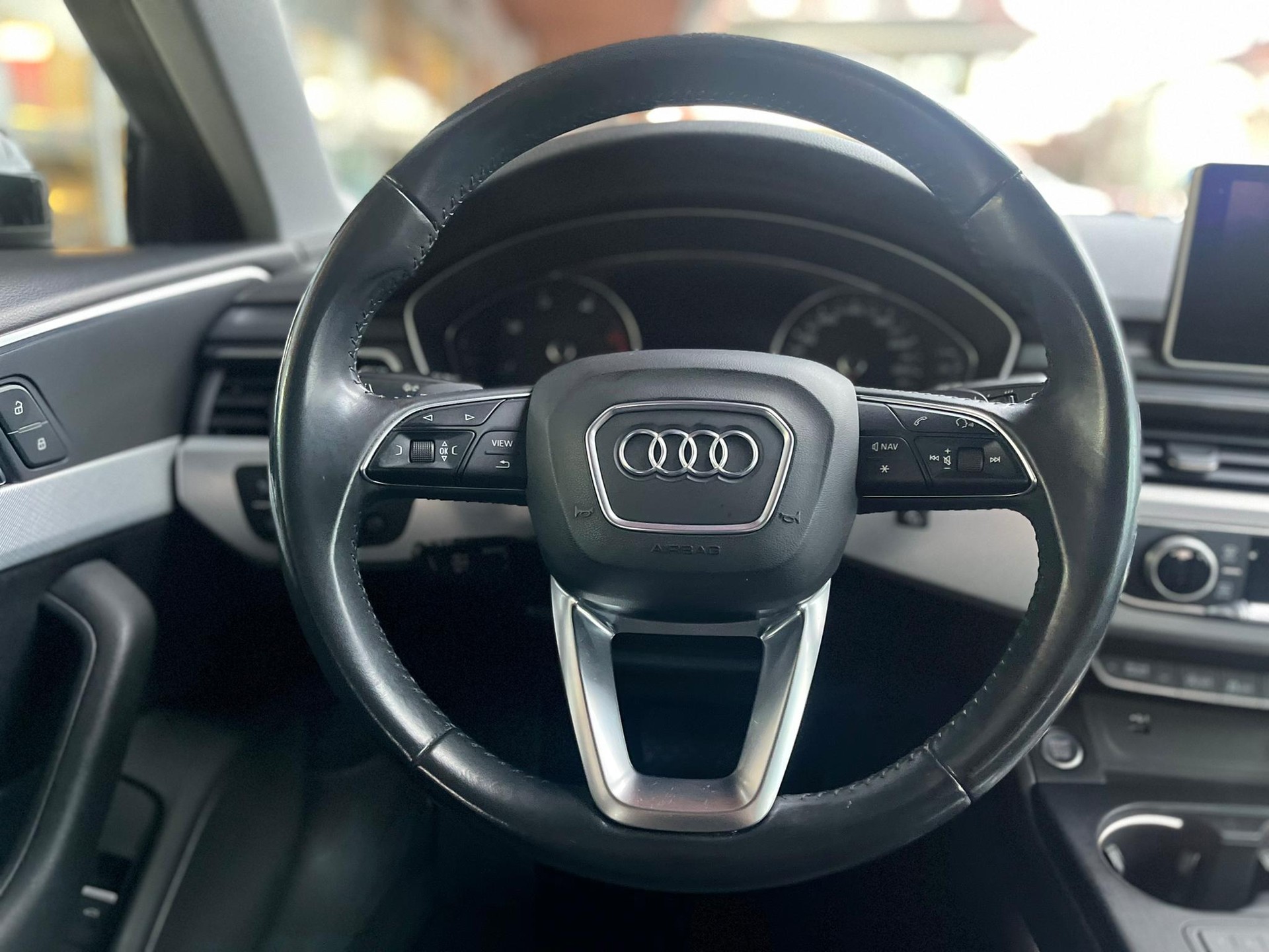 AUDI A4 Avant 2.0 TDI Sport quattro S-tronic-image-9