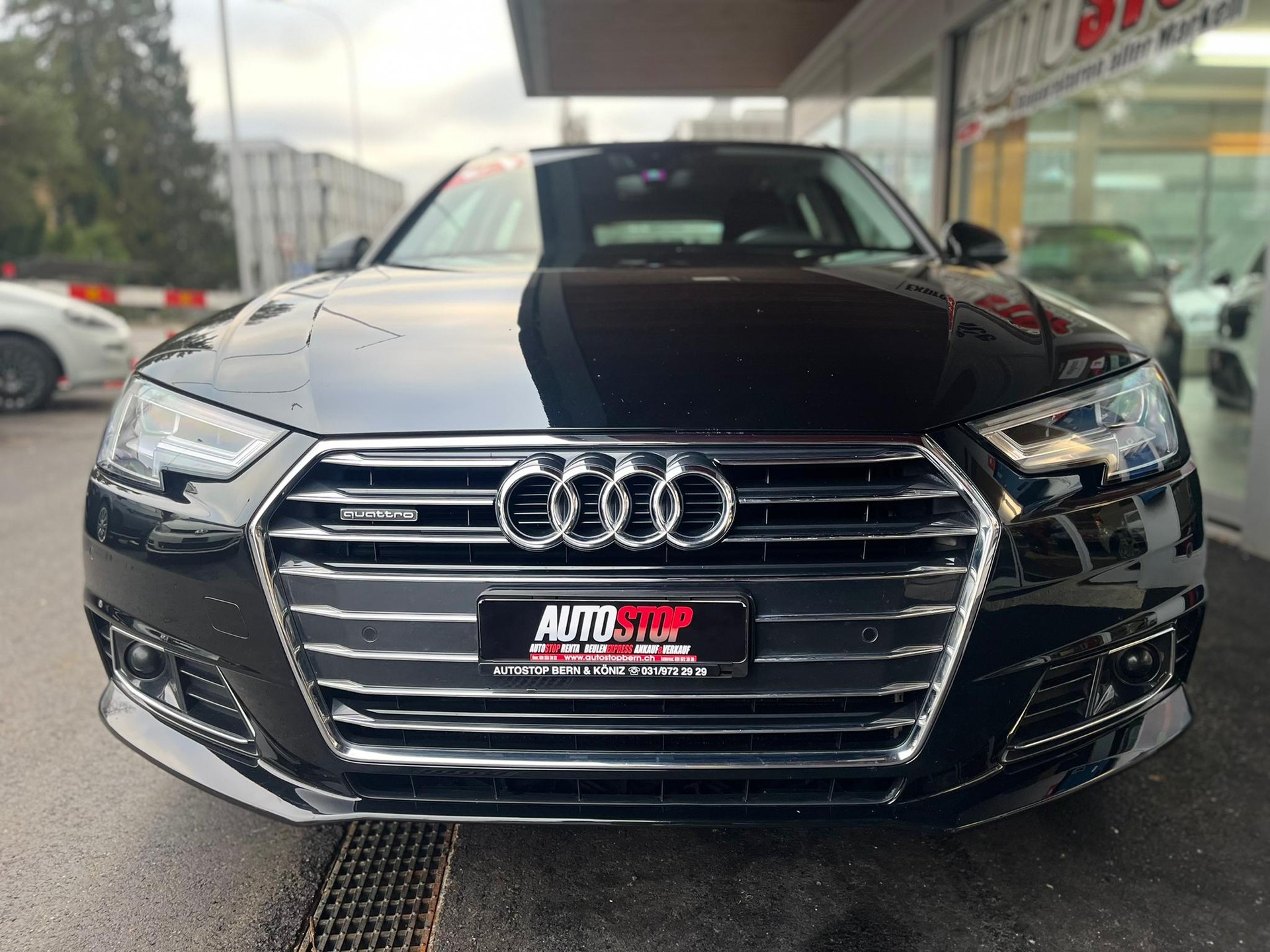 AUDI A4 Avant 2.0 TDI Sport quattro S-tronic-showroom-element-3