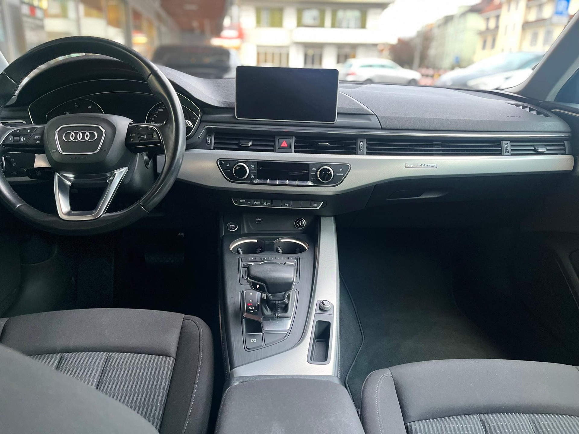 AUDI A4 Avant 2.0 TDI Sport quattro S-tronic-image-8