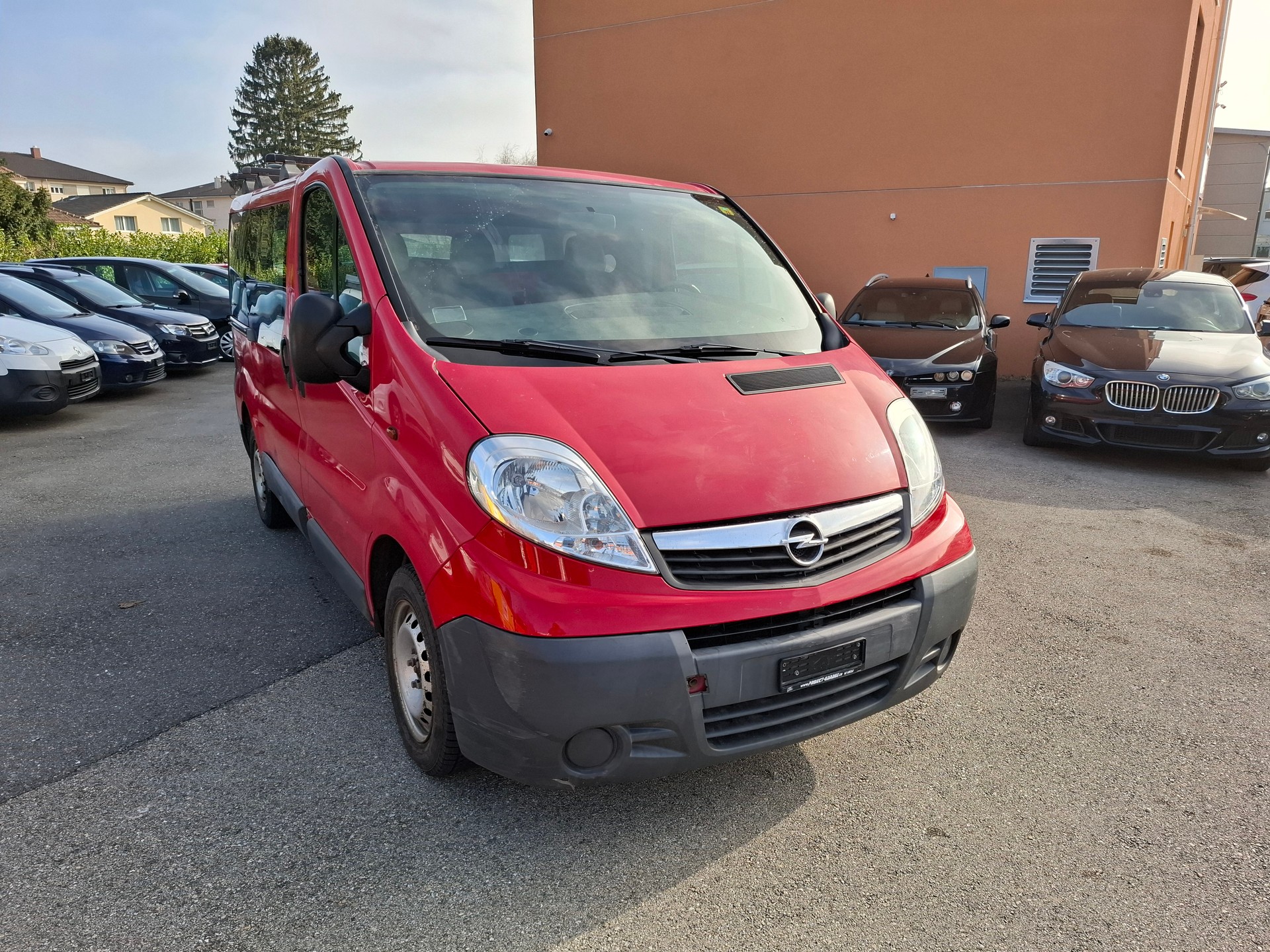 OPEL Vivaro 2.0i 2.7t L1H1-image-2