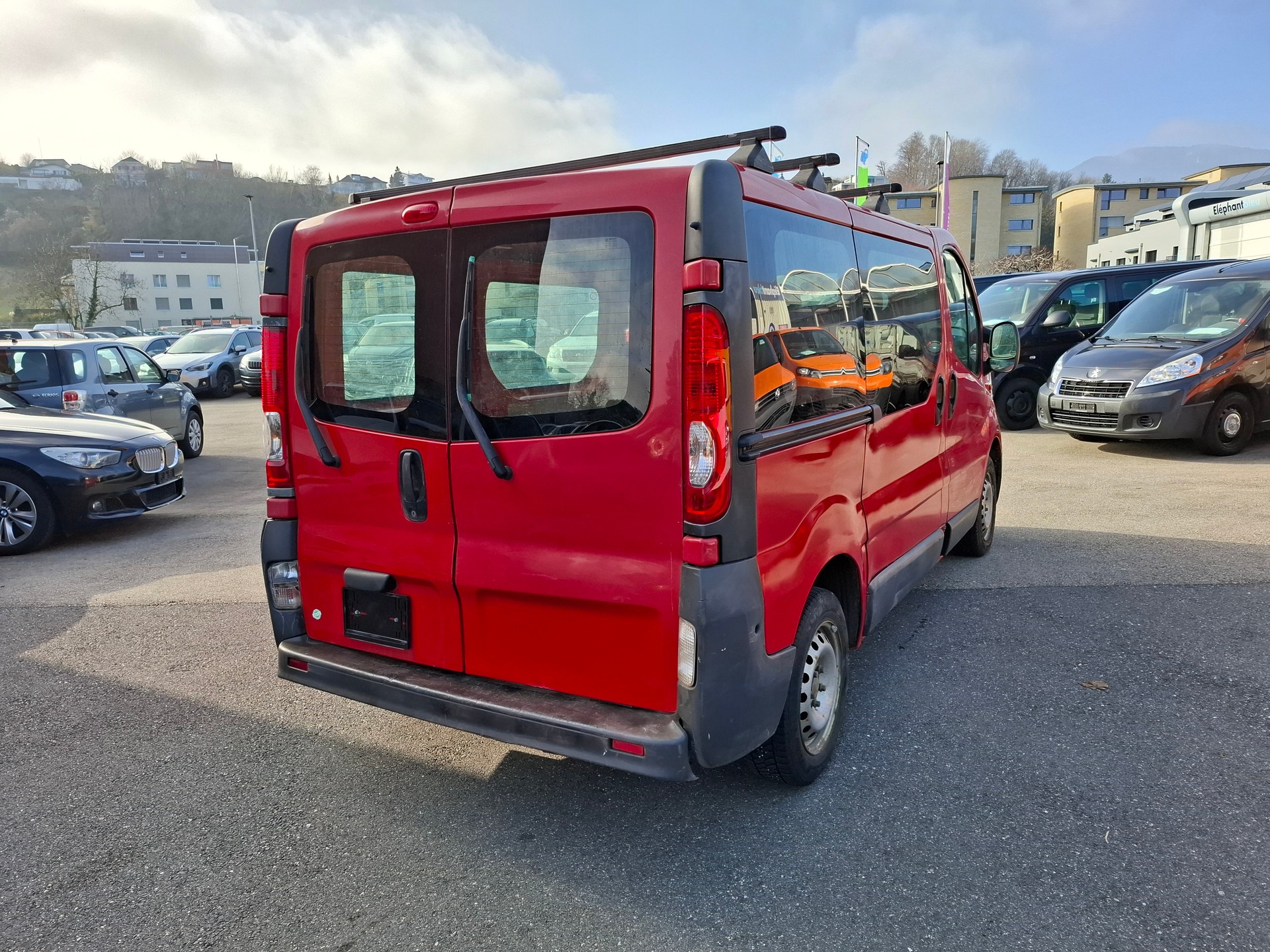 OPEL Vivaro 2.0i 2.7t L1H1-image-1