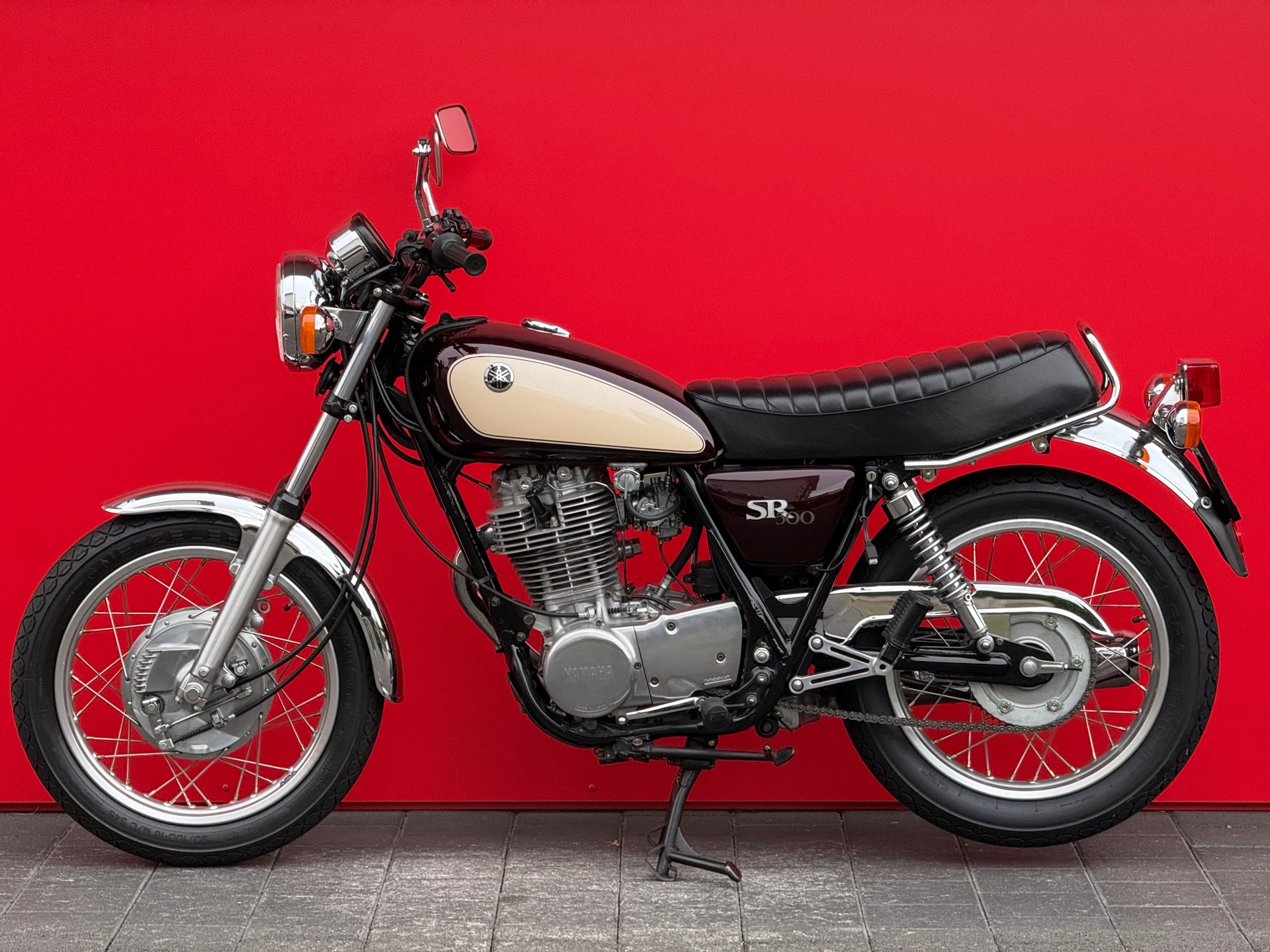 YAMAHA SR 500-image-2
