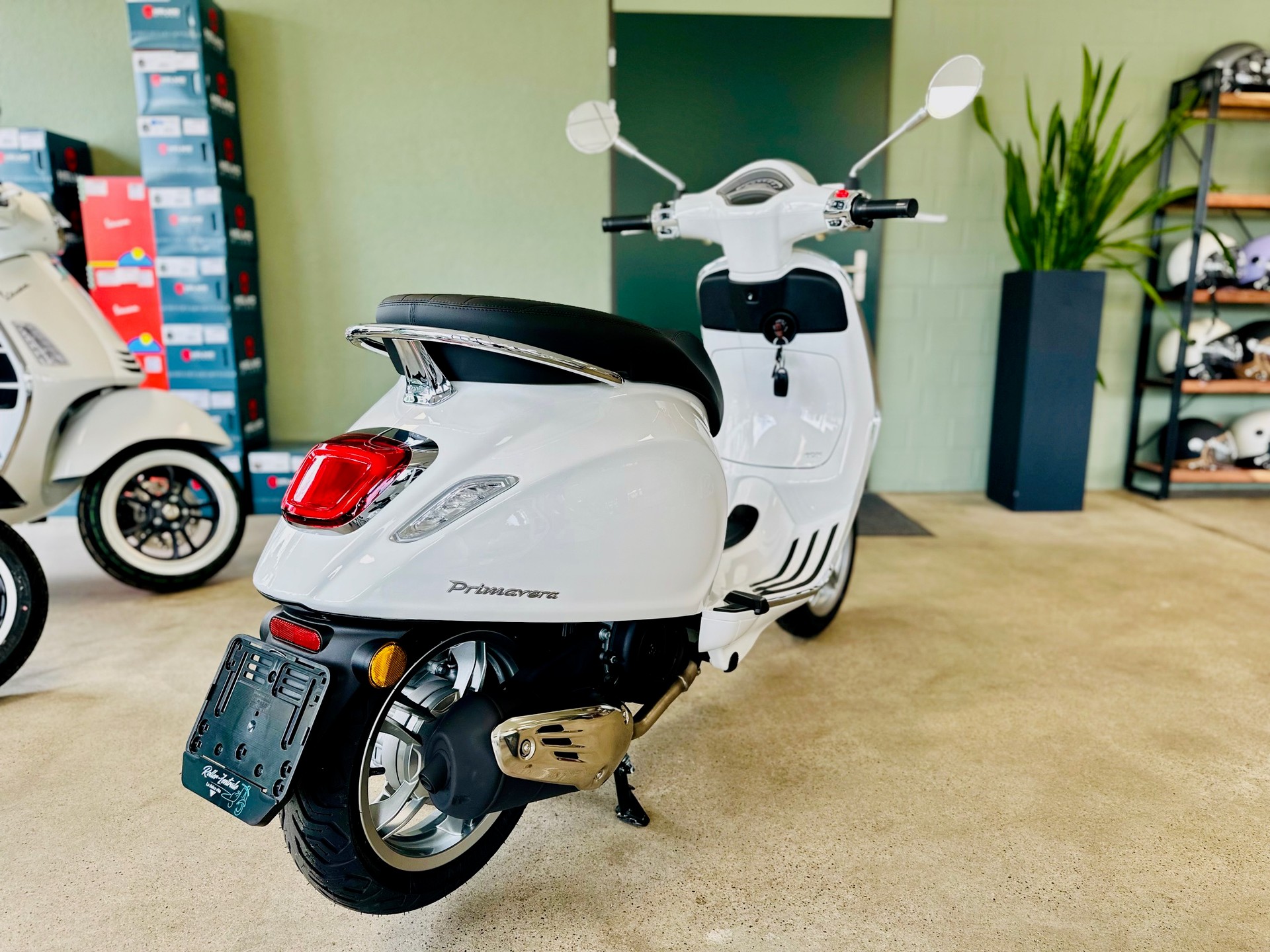 PIAGGIO Vespa 125 Primavera-image-2