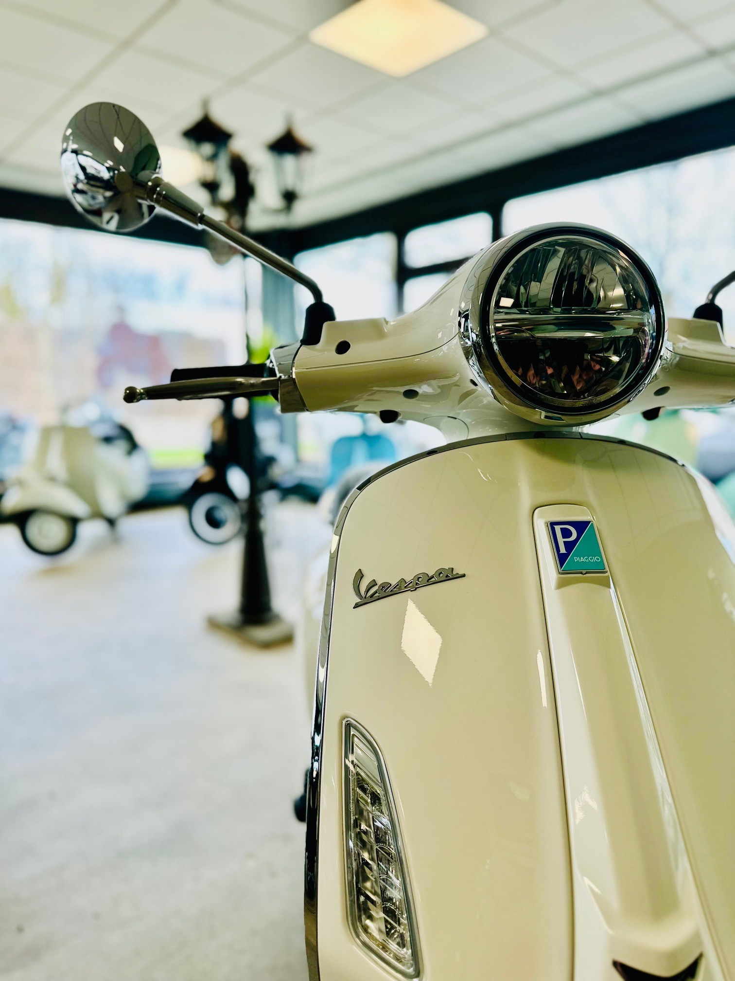 PIAGGIO Vespa 125 Primavera-image-5