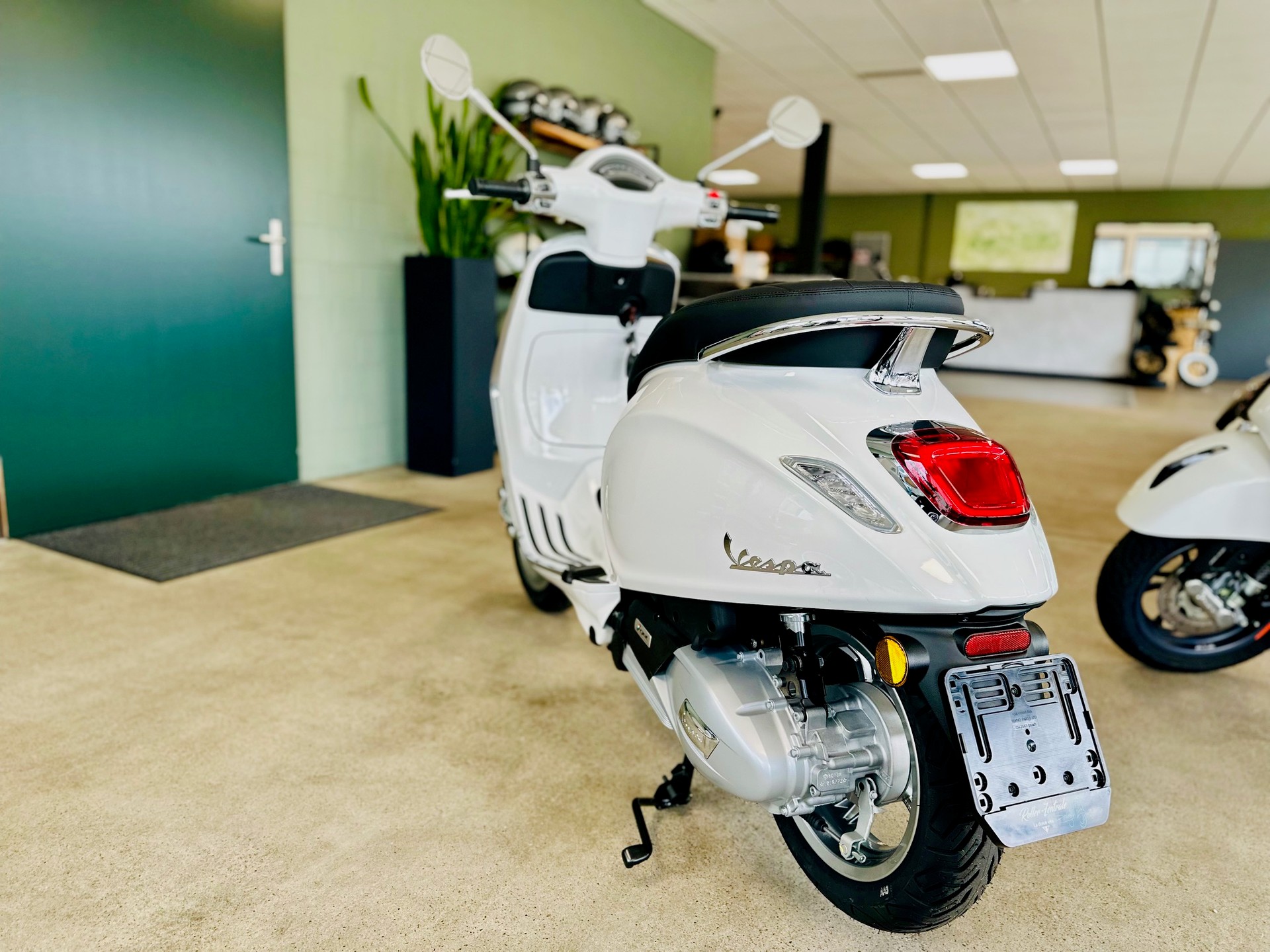 PIAGGIO Vespa 125 Primavera-image-3