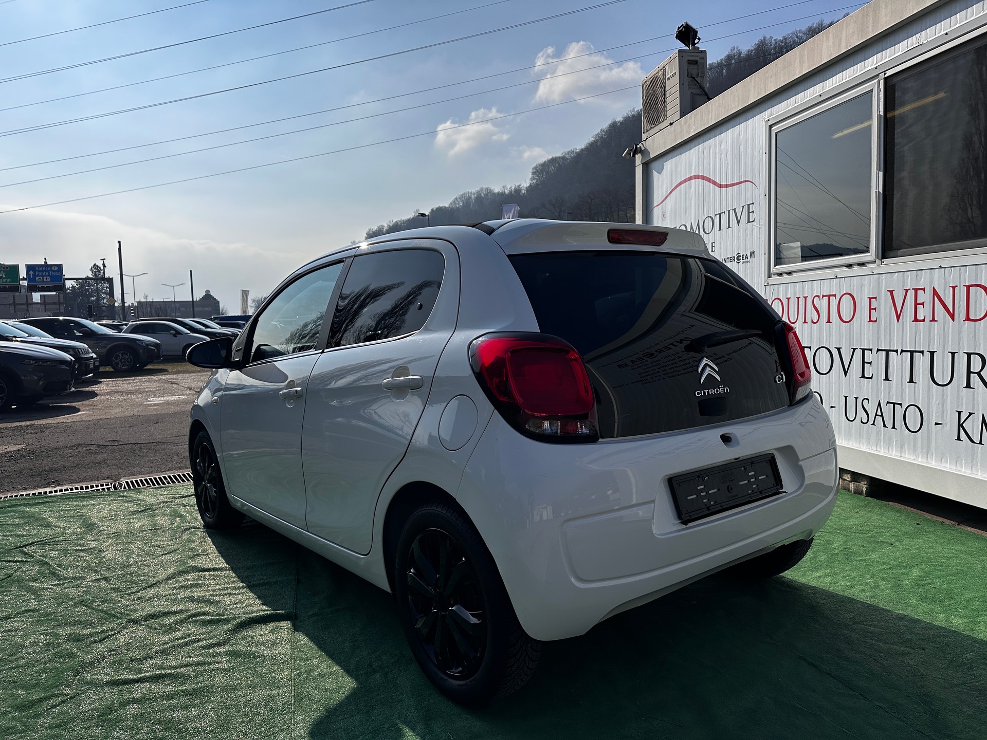 CITROEN C1 1.2 VTi Feel Airscape-image-2