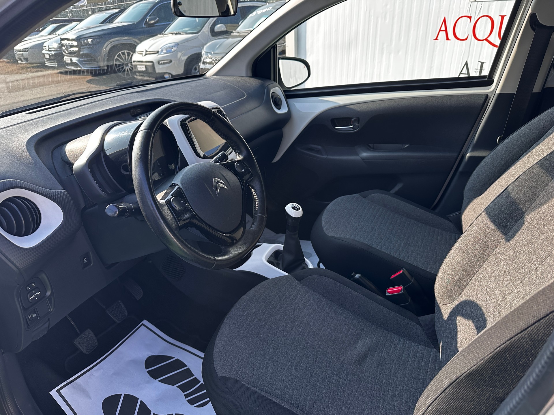 CITROEN C1 1.2 VTi Feel Airscape-image-10