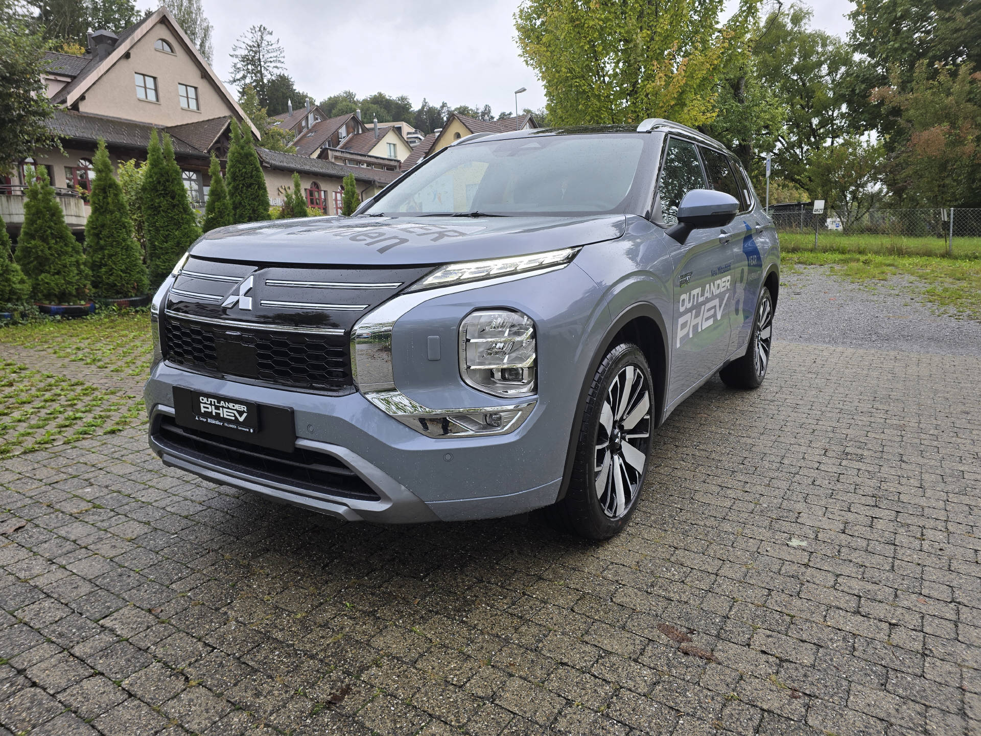 MITSUBISHI Outlander 2.4 PHEV Instyle 4x4