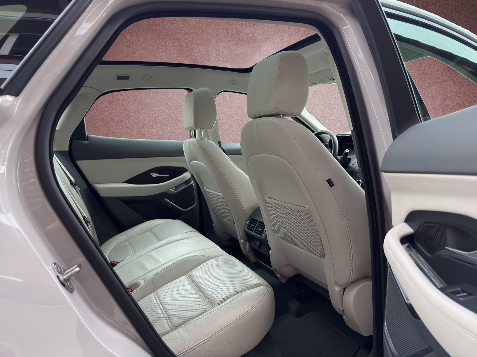 JAGUAR E-Pace 2.0d D240 SE AWD Automatik-image-12