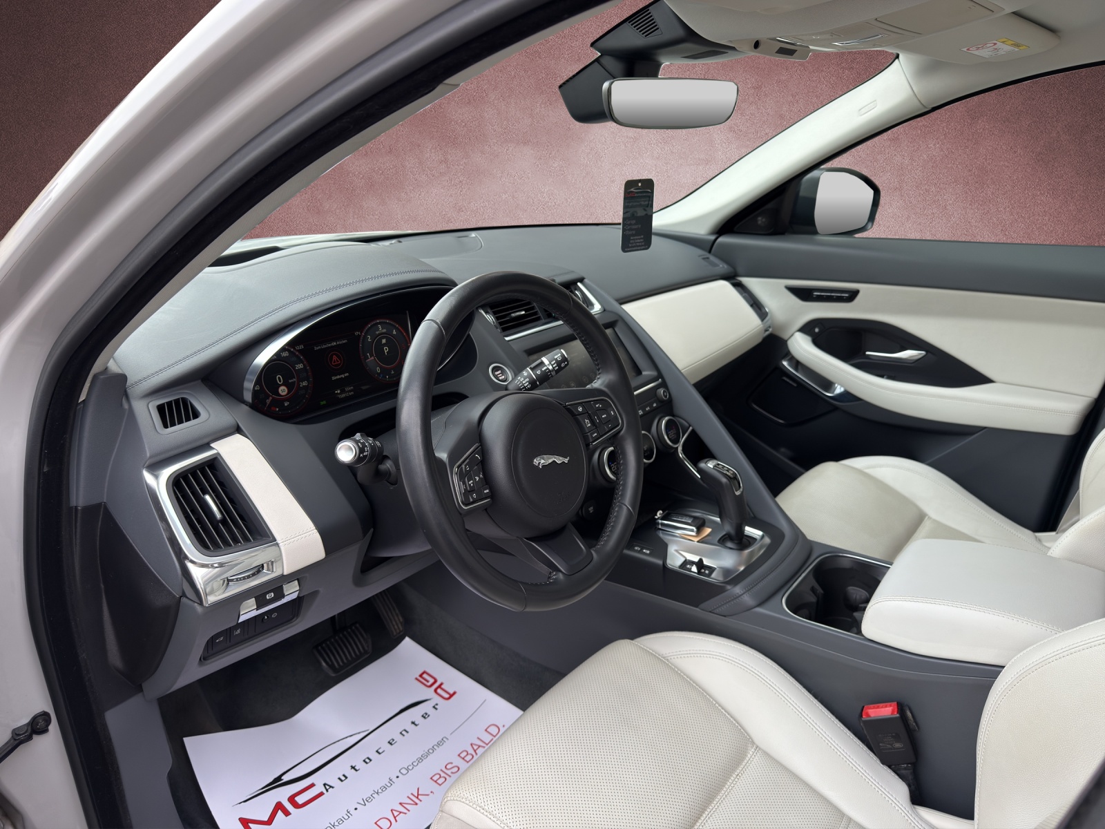 JAGUAR E-Pace 2.0d D240 SE AWD Automatik-image-6