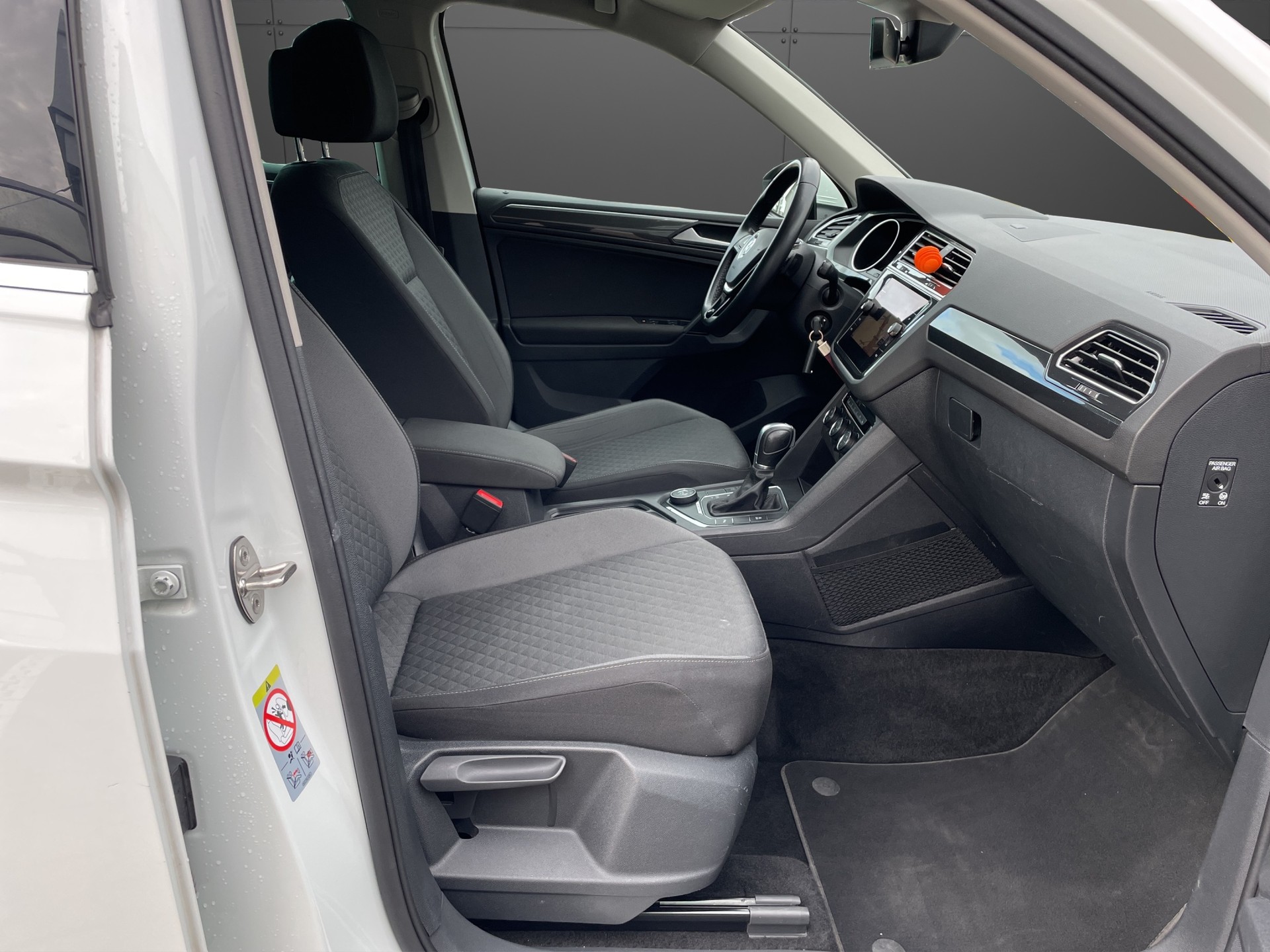 VW Tiguan 2.0 TDI SCR Comfortline 4Motion DSG-image-14