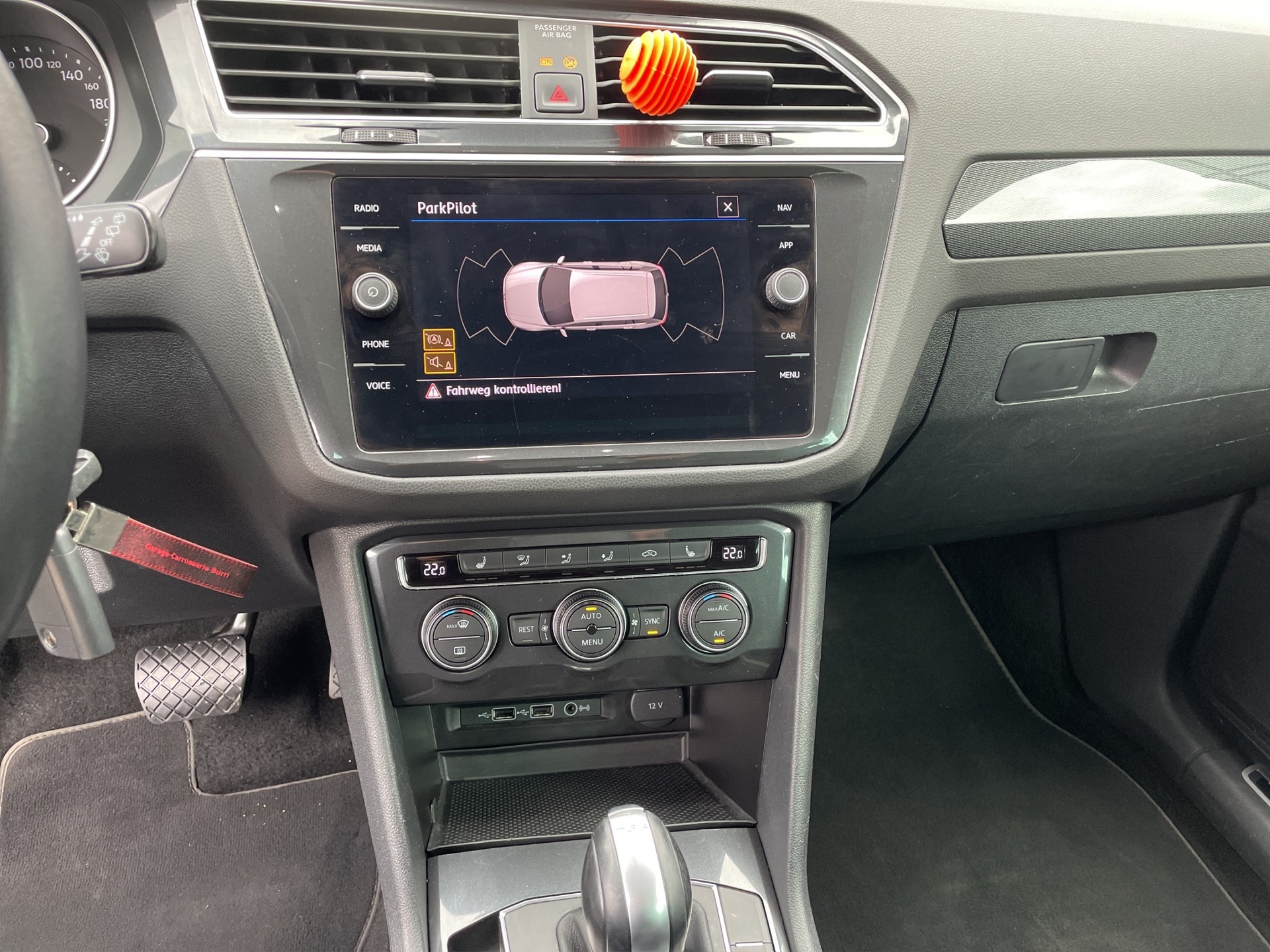 VW Tiguan 2.0 TDI SCR Comfortline 4Motion DSG-image-10