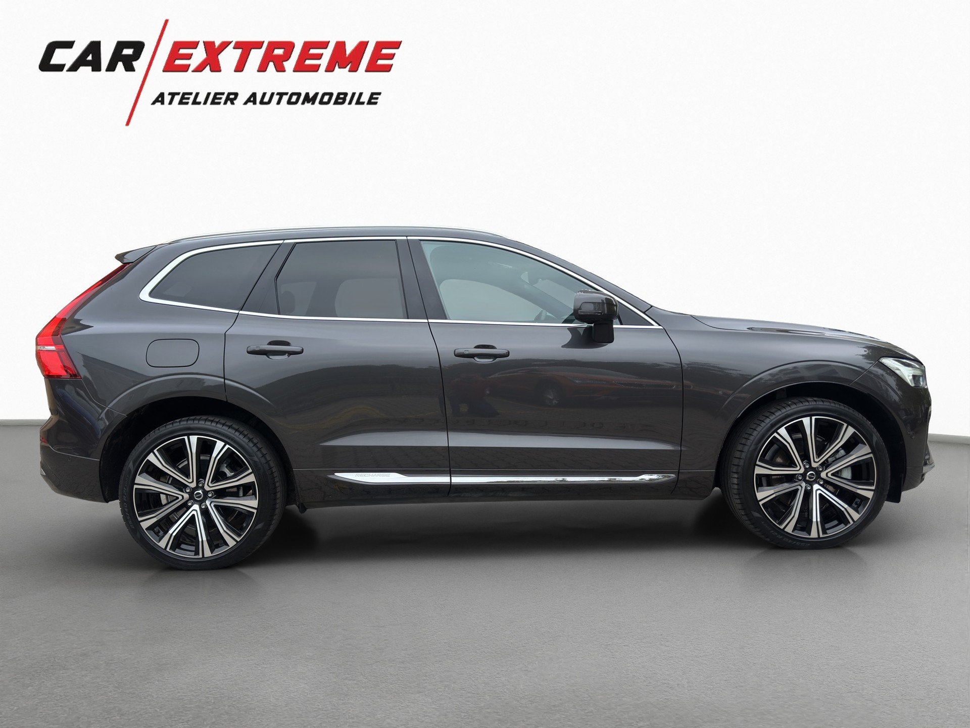 VOLVO XC60 T8 eAWD PluginHybrid Plus Bright Geartronic-image-4