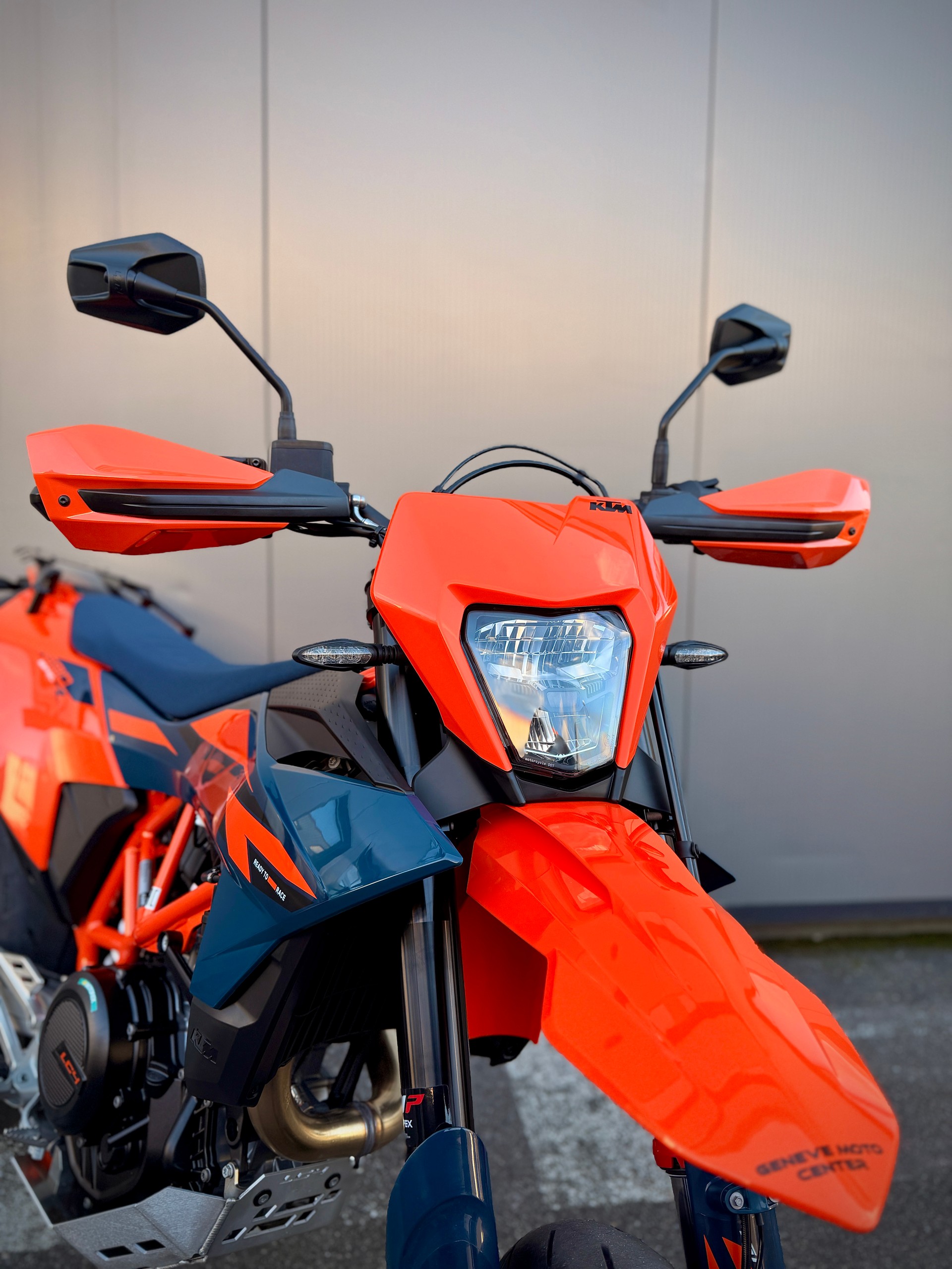 KTM 690 SMC R 2026-image-7
