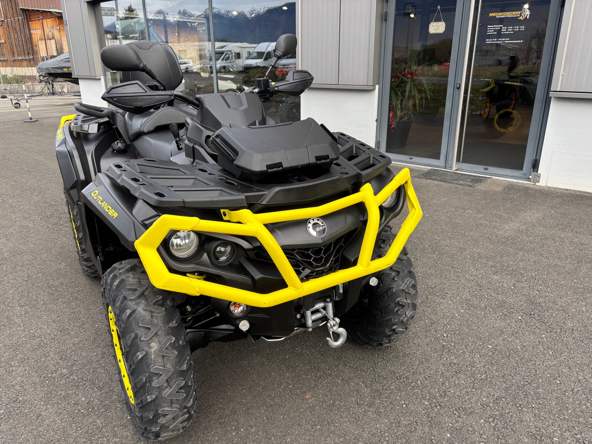 CAN-AM Outlander 1000 Max X-TP ABS-image-1