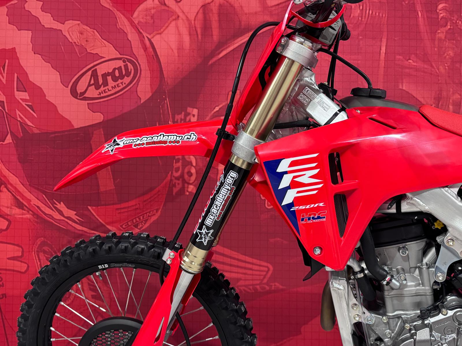 HONDA CRF 250 R *2026 Modell* *Neufahrzeug*-image-3