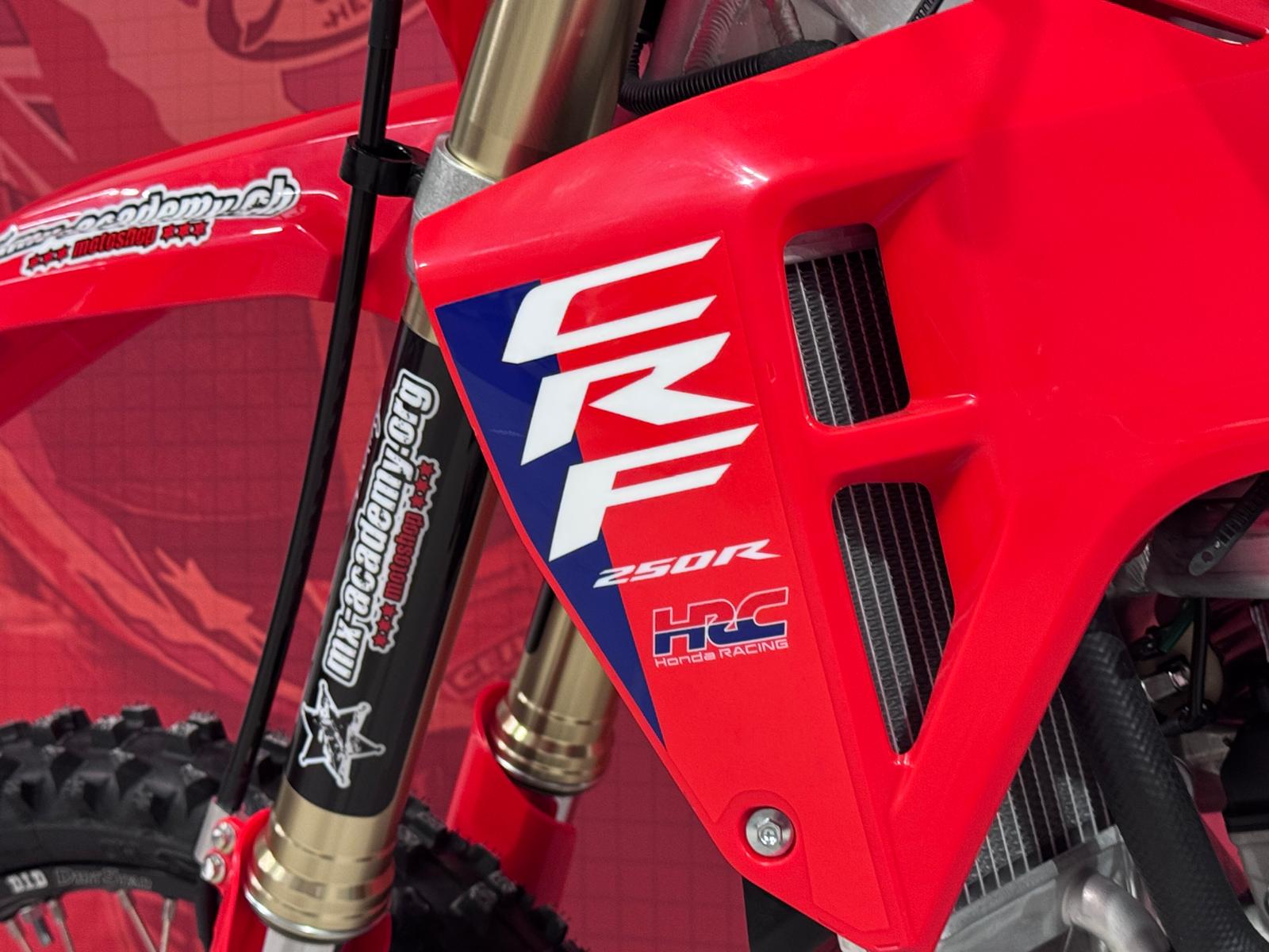 HONDA CRF 250 R *2026 Modell* *Neufahrzeug*-image-4
