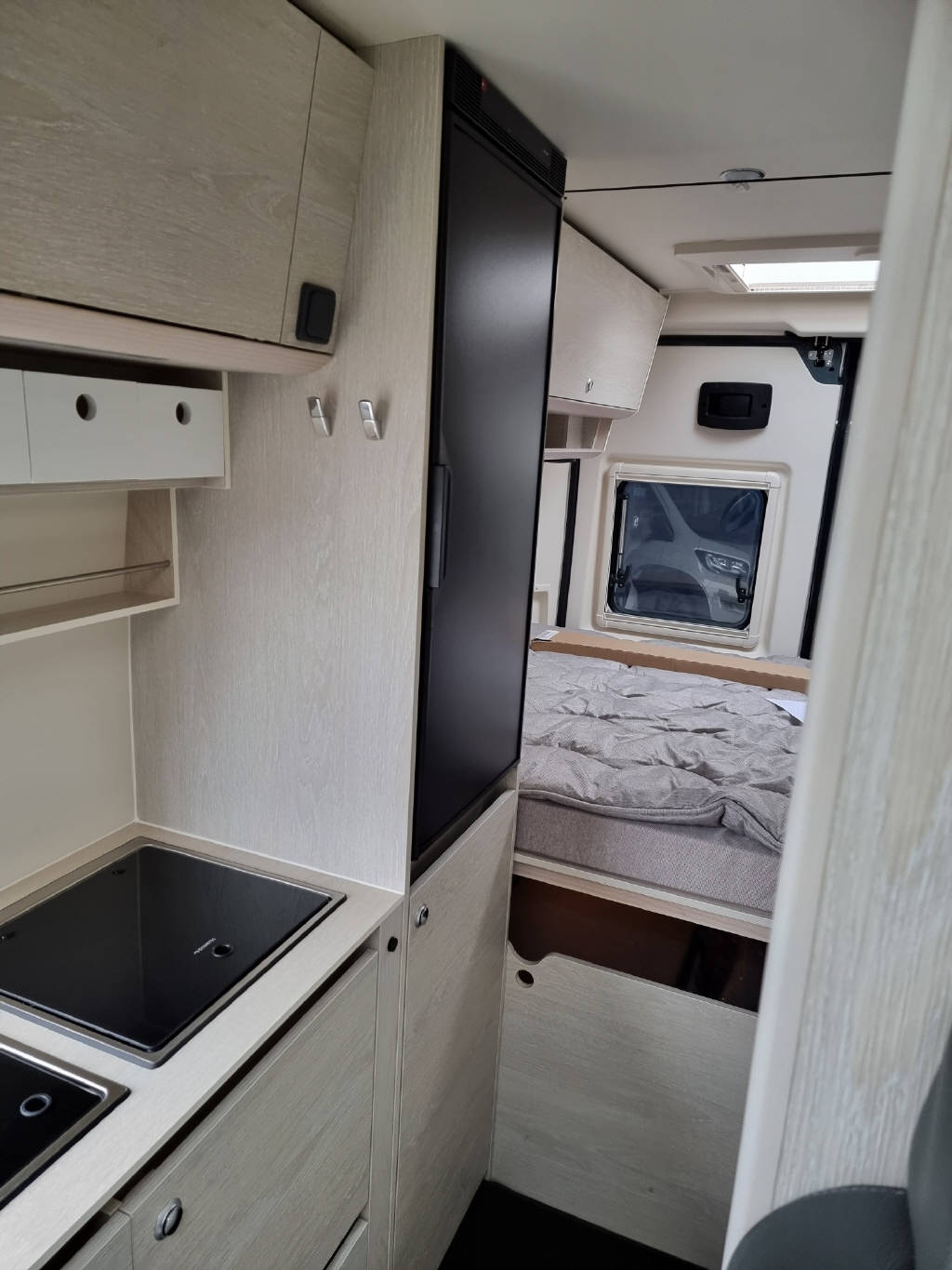 TOURNE MOBIL 6.0 Cruise 180PS EAT8 Grey Fer-image-7