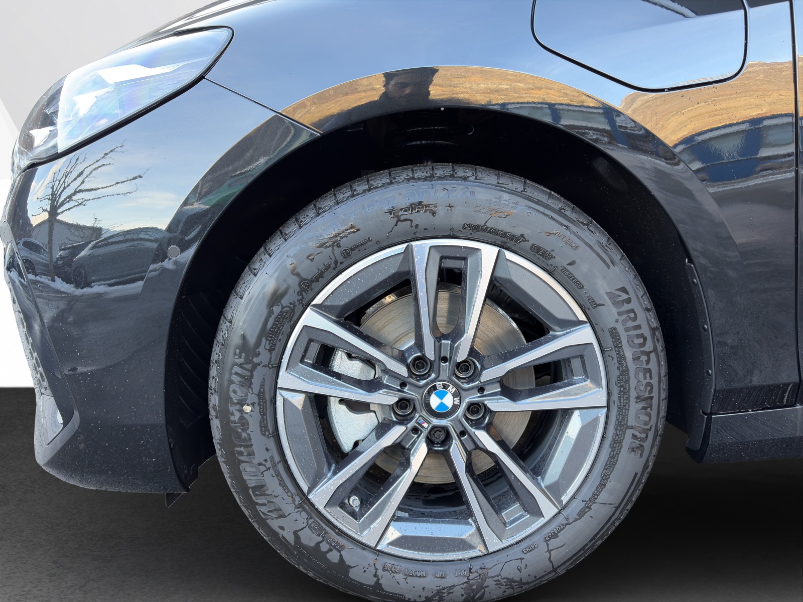 BMW 225e xDrive Active Tourer-image-18