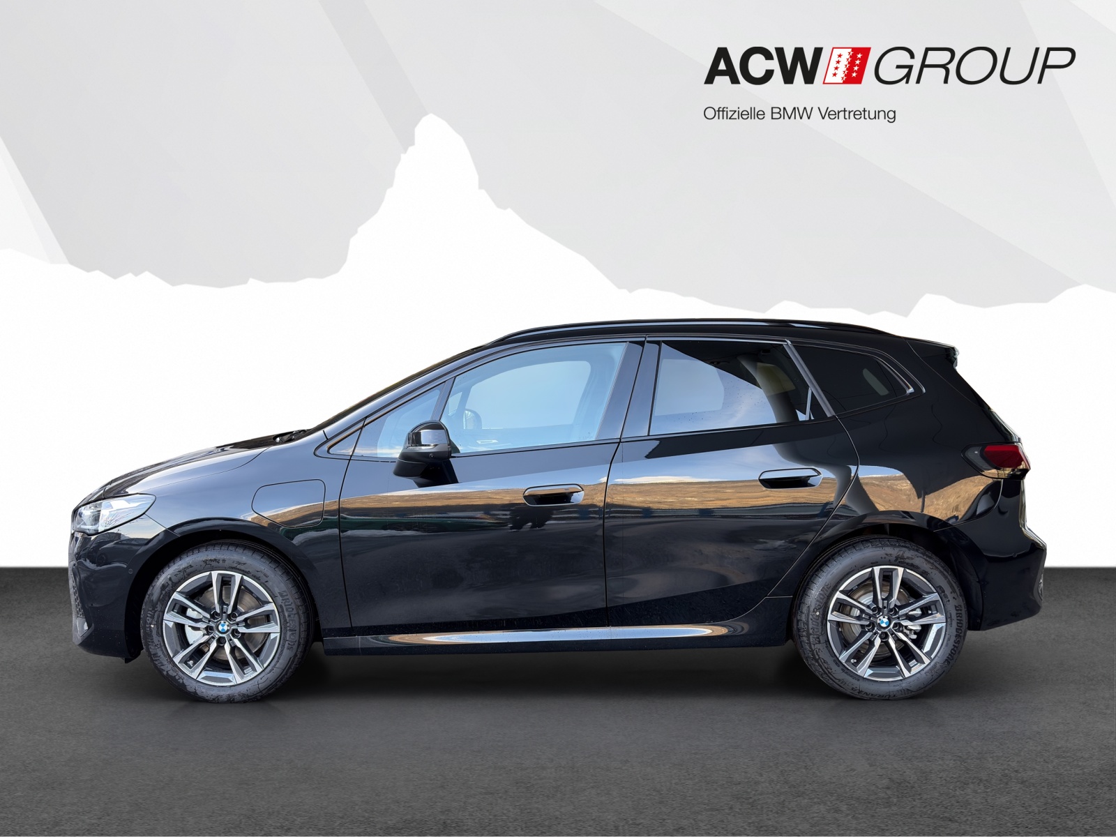 BMW 225e xDrive Active Tourer-showroom-element-1
