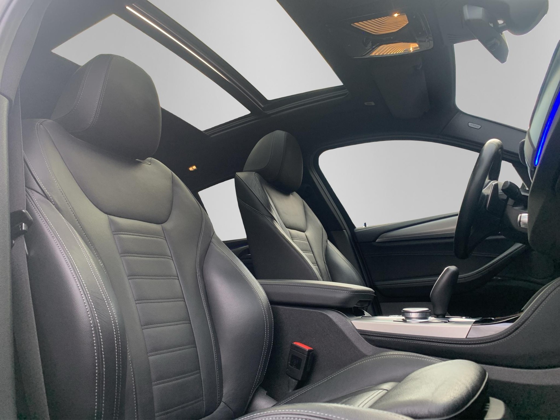 BMW X4 M40i-image-18