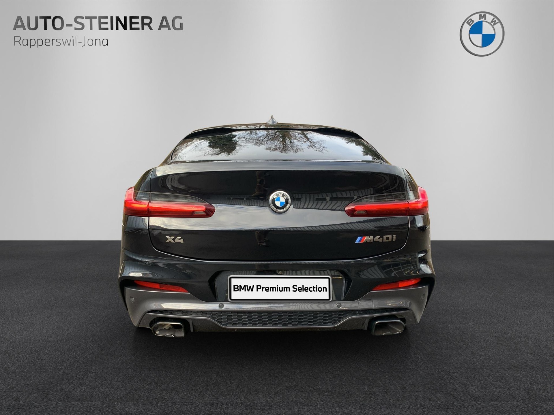 BMW X4 M40i-showroom-element-3