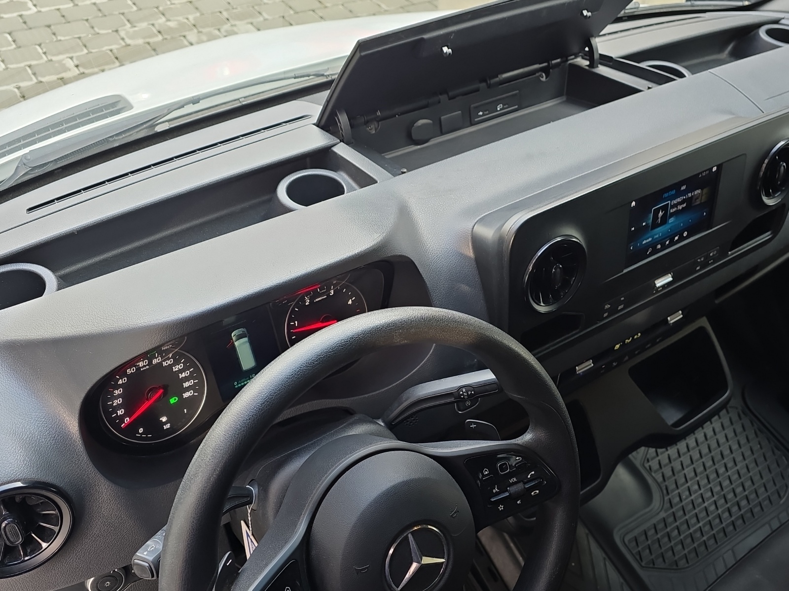 MERCEDES-BENZ Sprinter 317 CDI Lang 9G-TRONIC-image-14