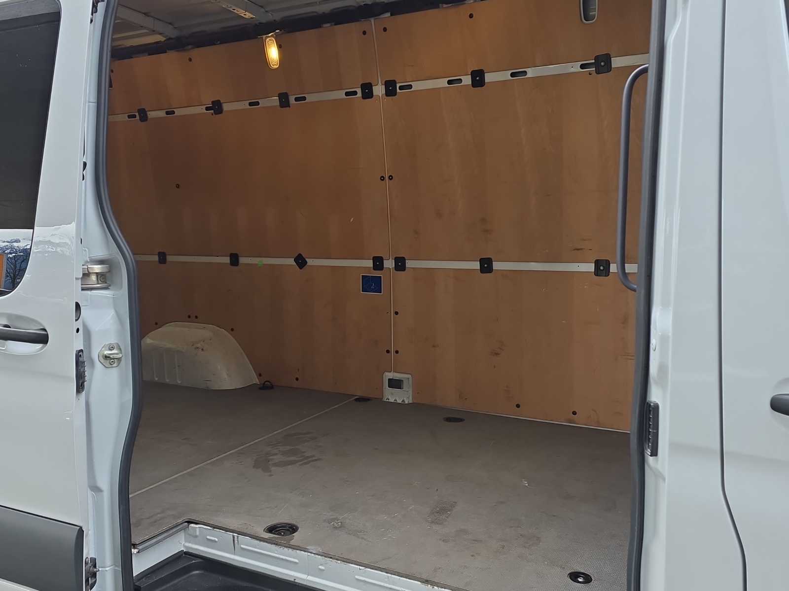 MERCEDES-BENZ Sprinter 317 CDI Lang 9G-TRONIC-image-20