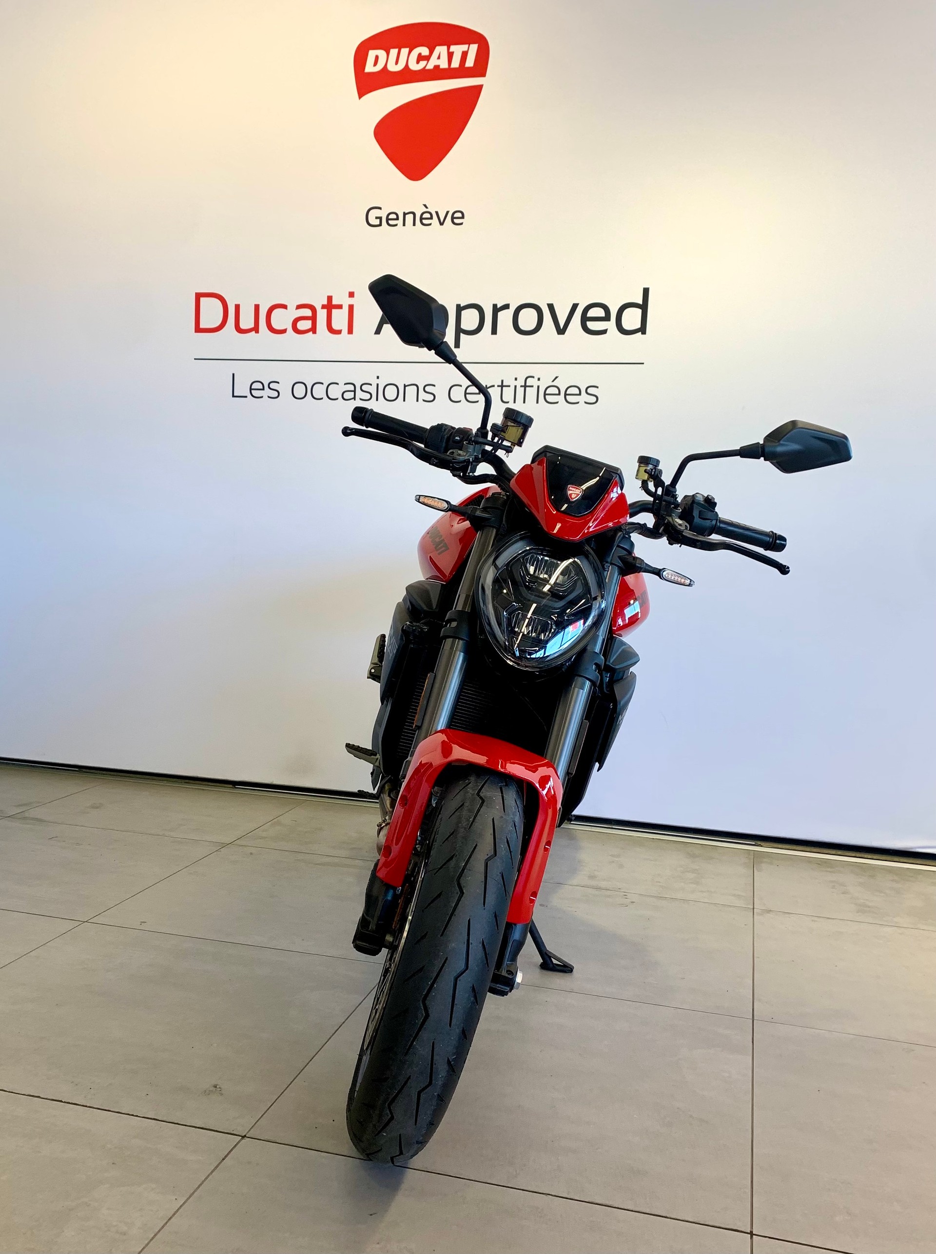 DUCATI MONSTER 890-image-2