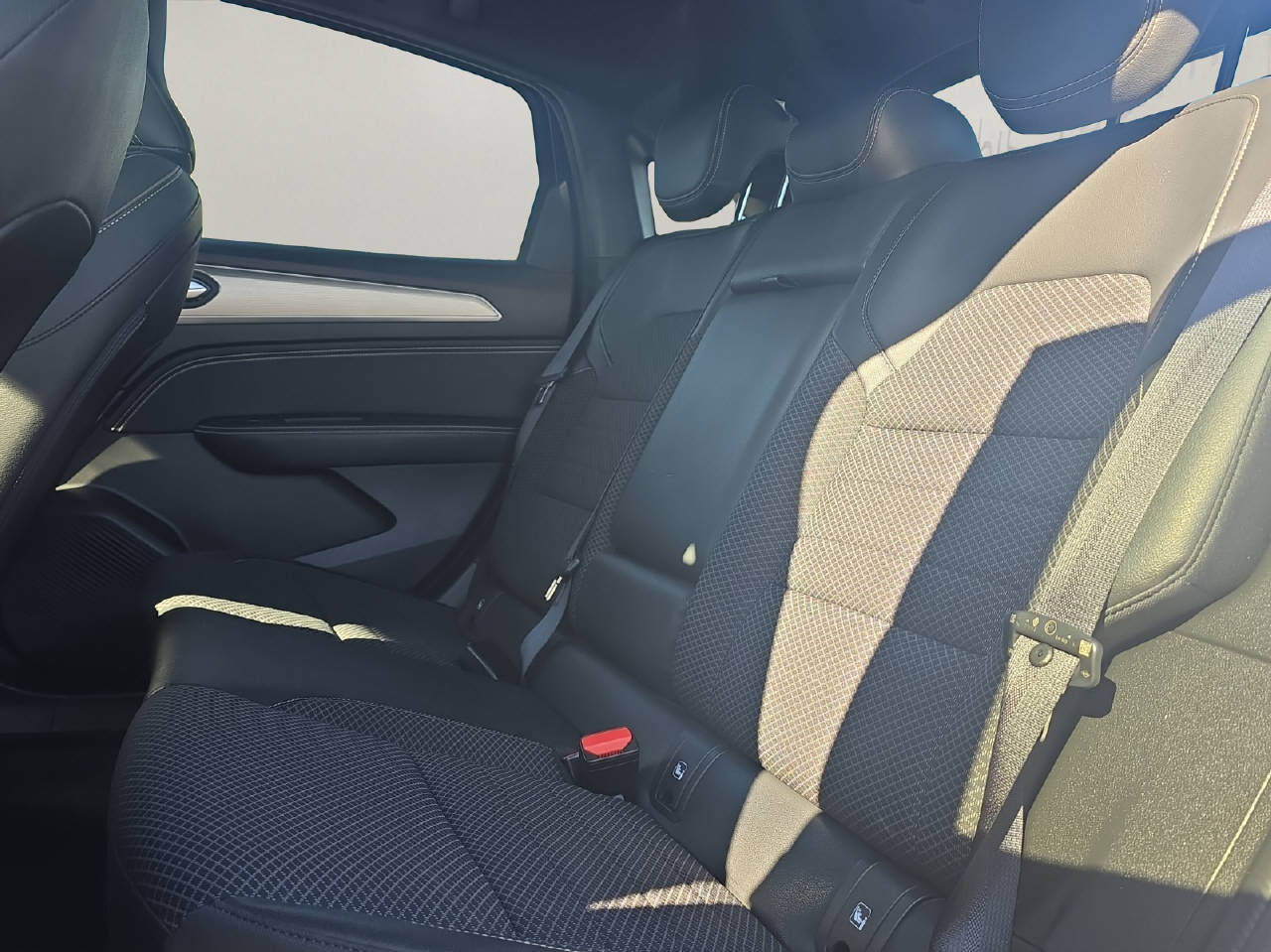 RENAULT Arkana 1.6 E-Tech techno-image-9