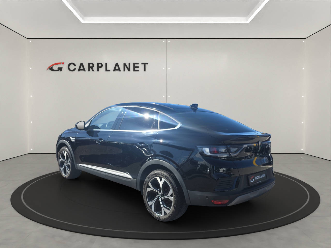 RENAULT Arkana 1.6 E-Tech techno-showroom-element-3