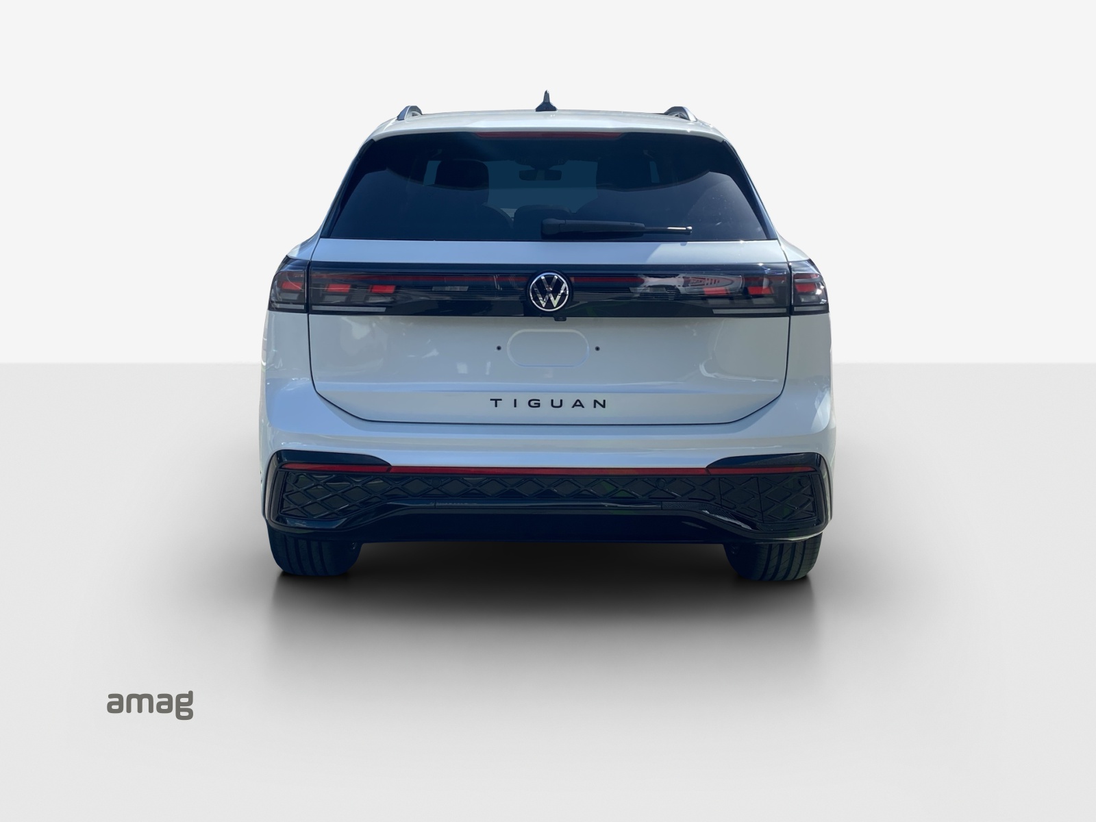 VW Tiguan 2.0 TSI DSG R-Line 4Motion-showroom-element-3