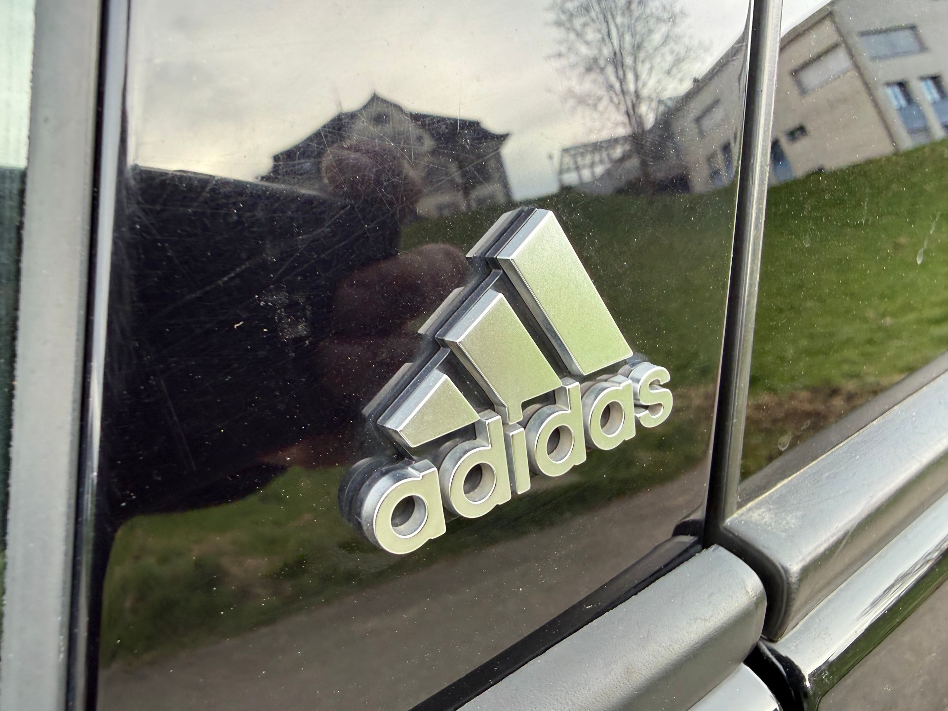 VW Golf 2.0 TSI GTI Adidas-image-6