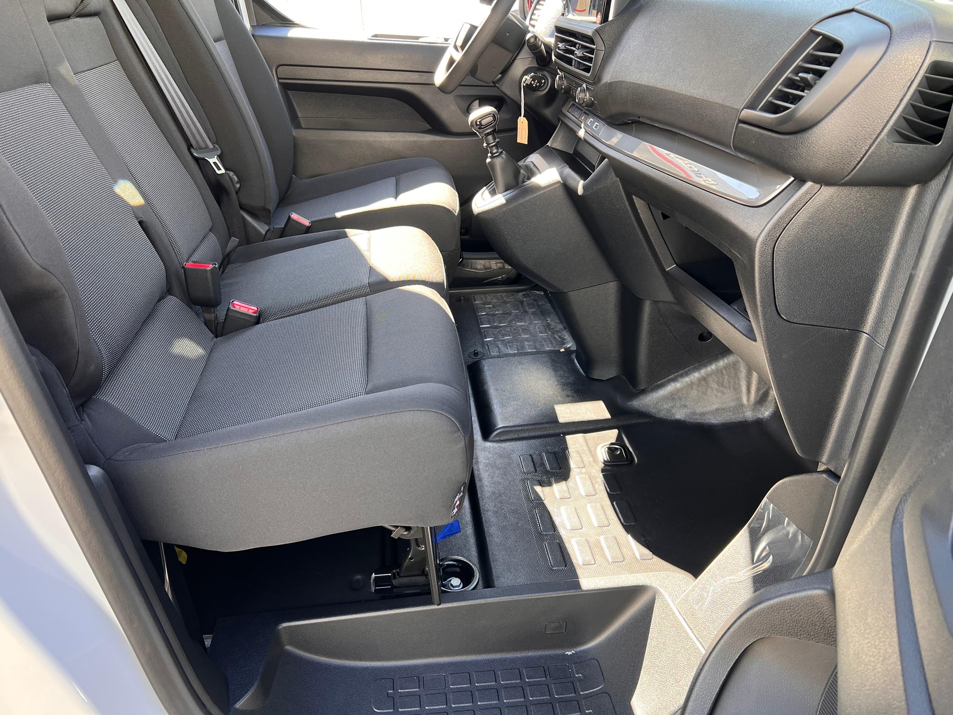 TOYOTA PROACE Van L2 2.0 D Advanced-image-11