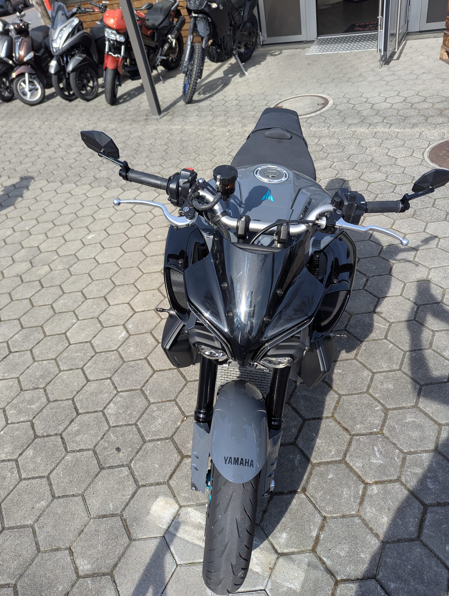 YAMAHA MT-10 ABS-image-2